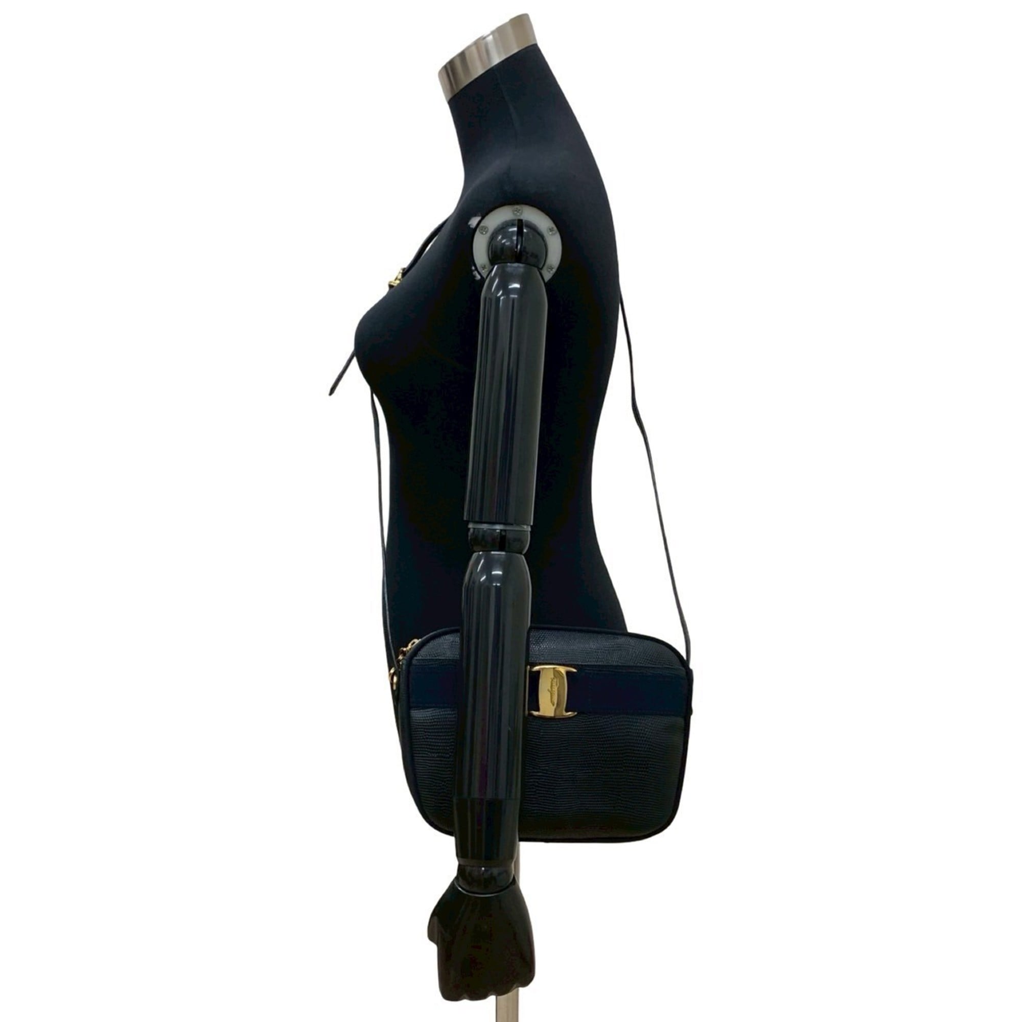 Salvatore Ferragamo Navy Leather Pochette Shoulder Bag (Pre-Owned)