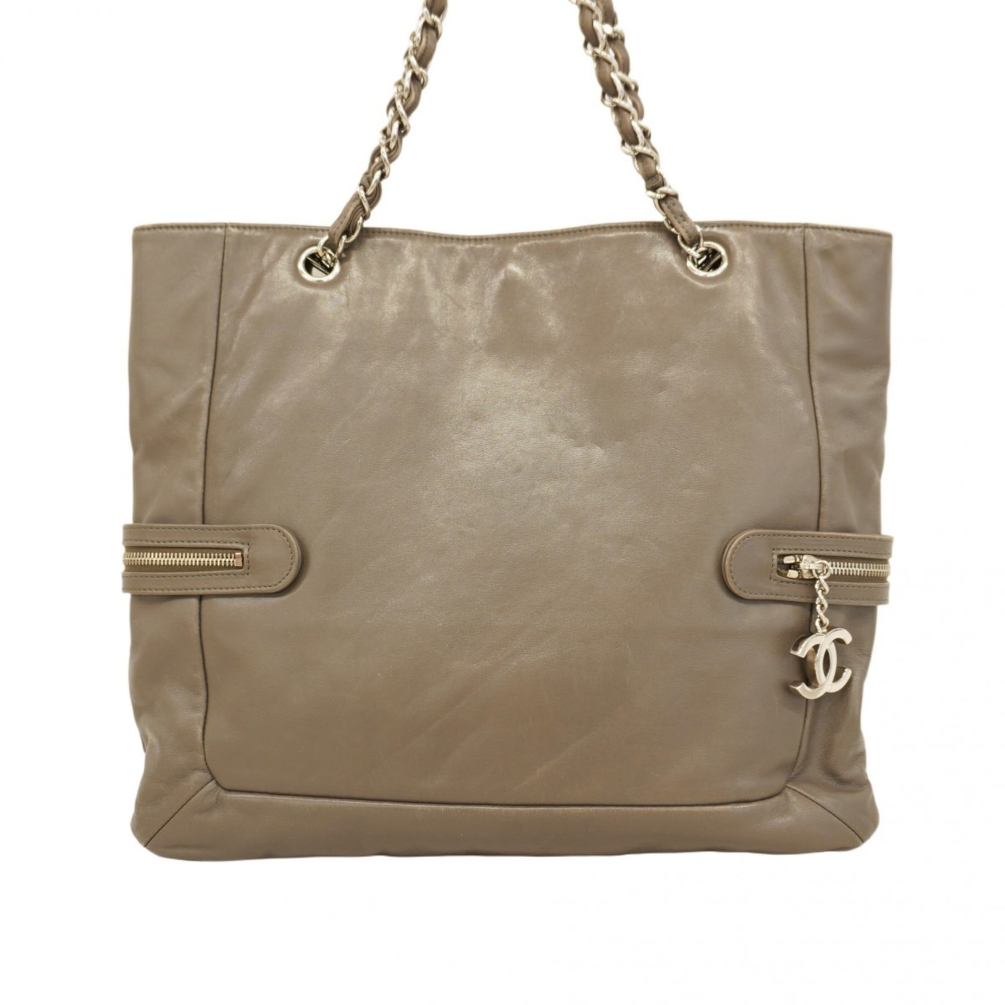 Chanel Gray Leather Shoulder Bag (Pre-Owned)