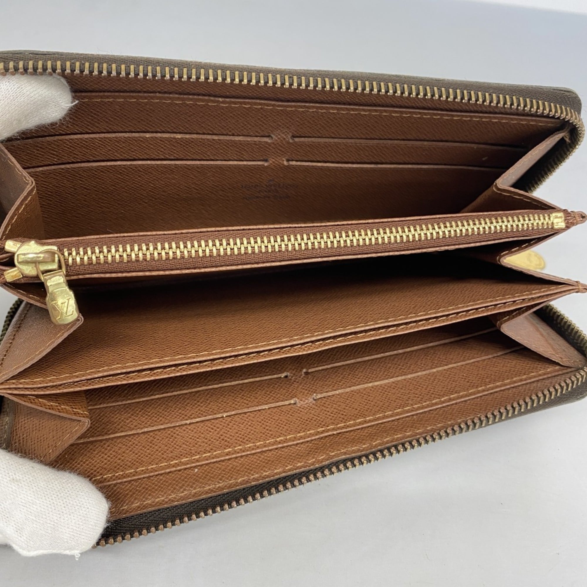 Louis Vuitton Brown Long Wallet (Bi-Fold) (Pre-Owned)