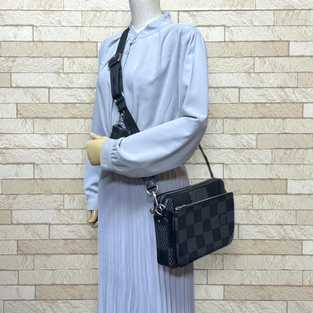 Louis Vuitton Damier Graphite Black Gray Pvc Shoulder Bag (Pre-Owned)