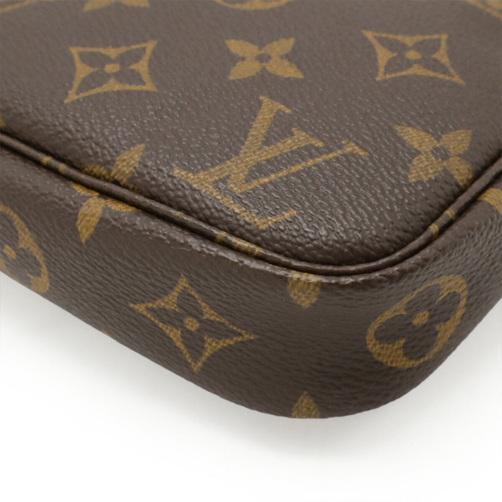 Louis Vuitton Brown Monogram Canvas Handbag Pochette (Pre-Owned)