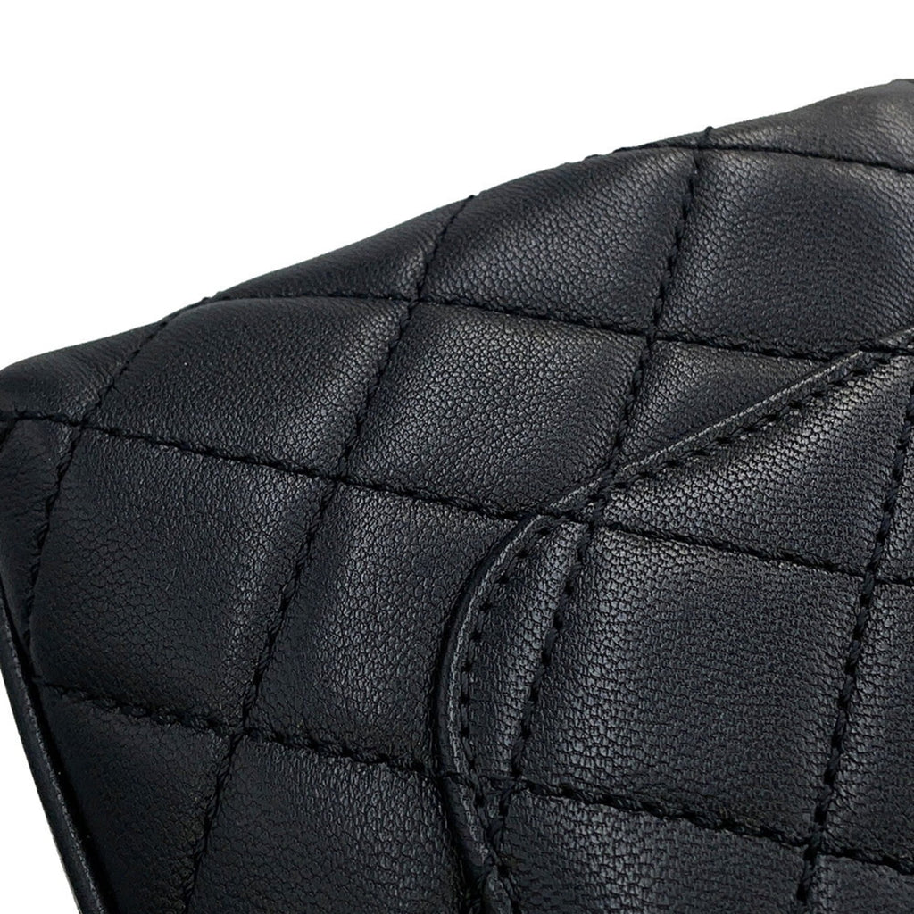 Chanel Matelasse Black Leather Handbag (Pre-Owned)