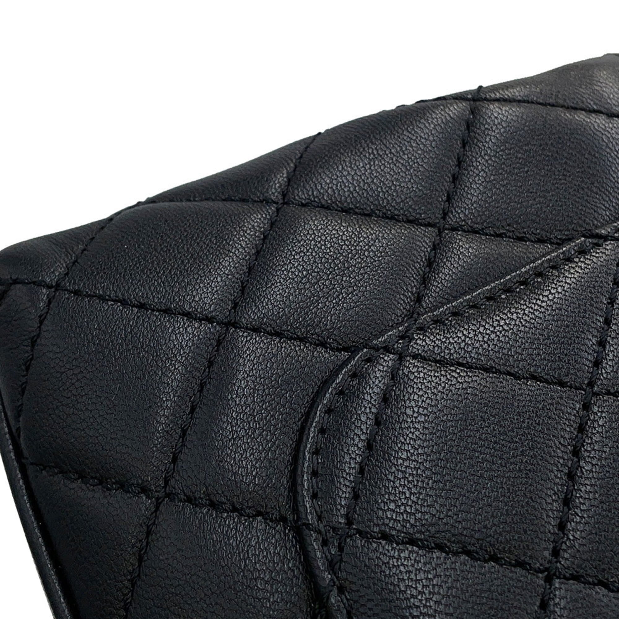 Chanel Matelasse Black Leather Handbag (Pre-Owned)