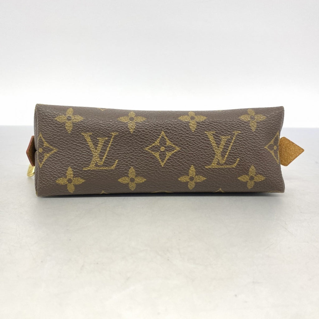 Louis Vuitton Brown Pouch (Pre-Owned)
