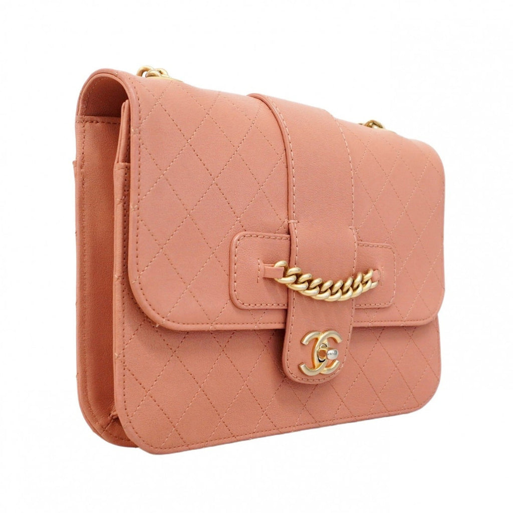 Chanel Pink Leather Shoulder Bag (Pre-Owned)