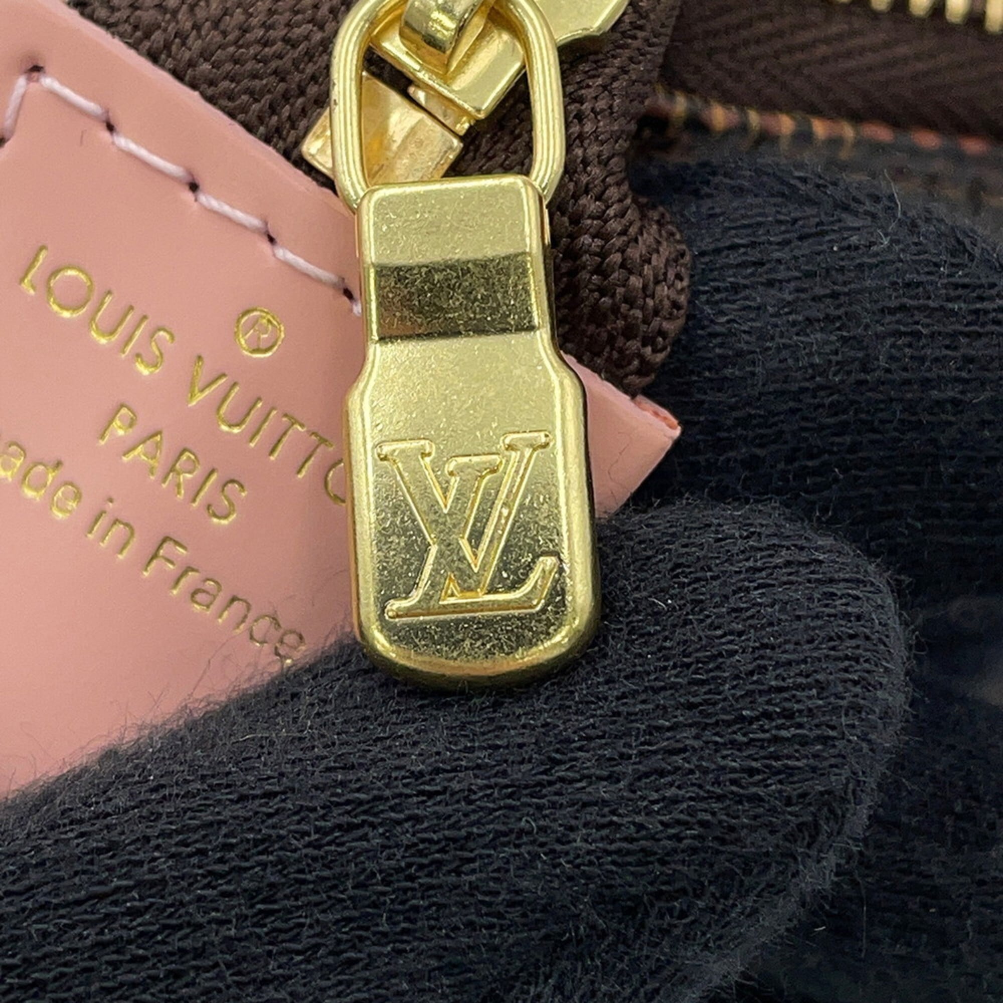 Louis Vuitton Damier Damier Canvas Ebene Pink Pochette (Pre-Owned)