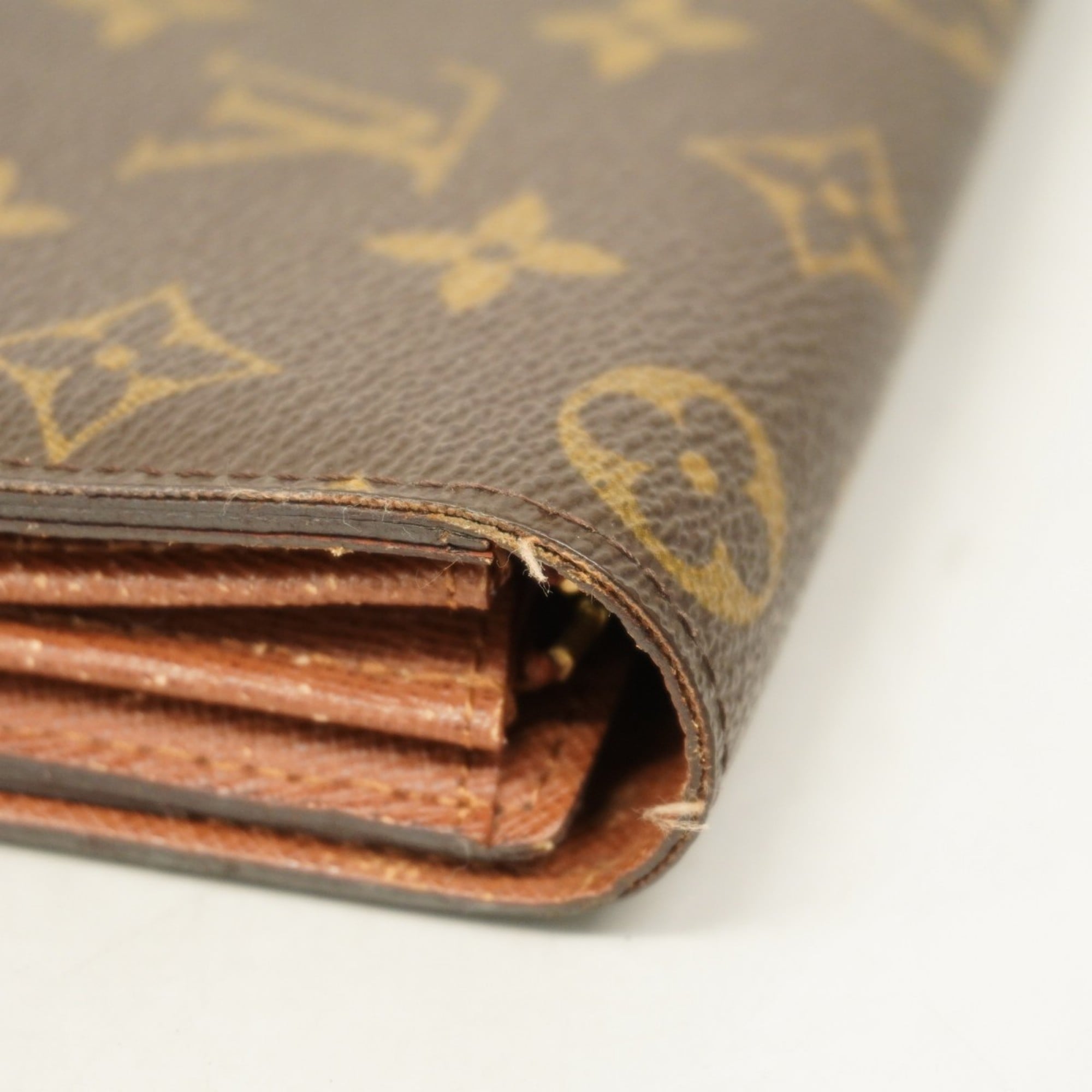 Louis Vuitton Brown Long Wallet (Bi-Fold) (Pre-Owned)