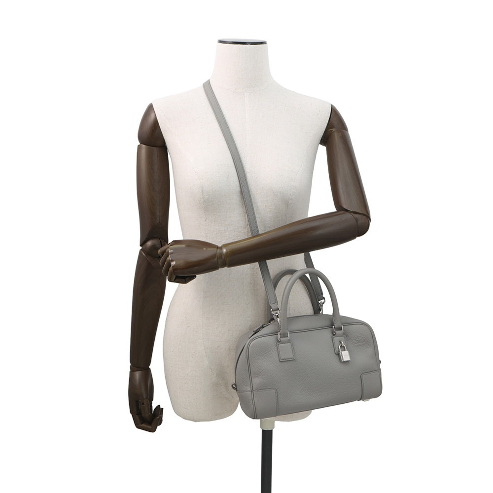 Loewe Gray Leather Handbag (Pre-Owned)