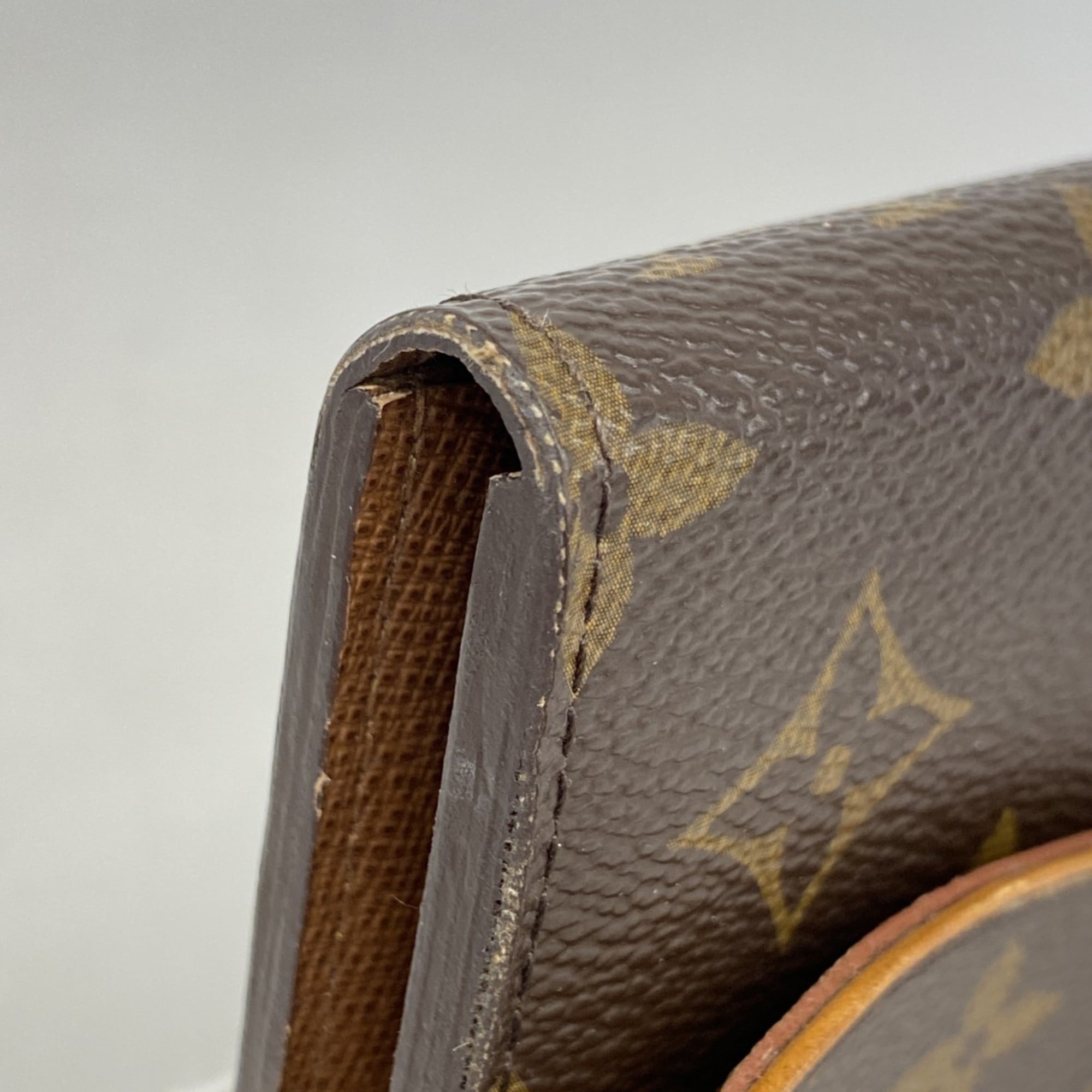 Louis Vuitton Brown Long Wallet (Bi-Fold) (Pre-Owned)