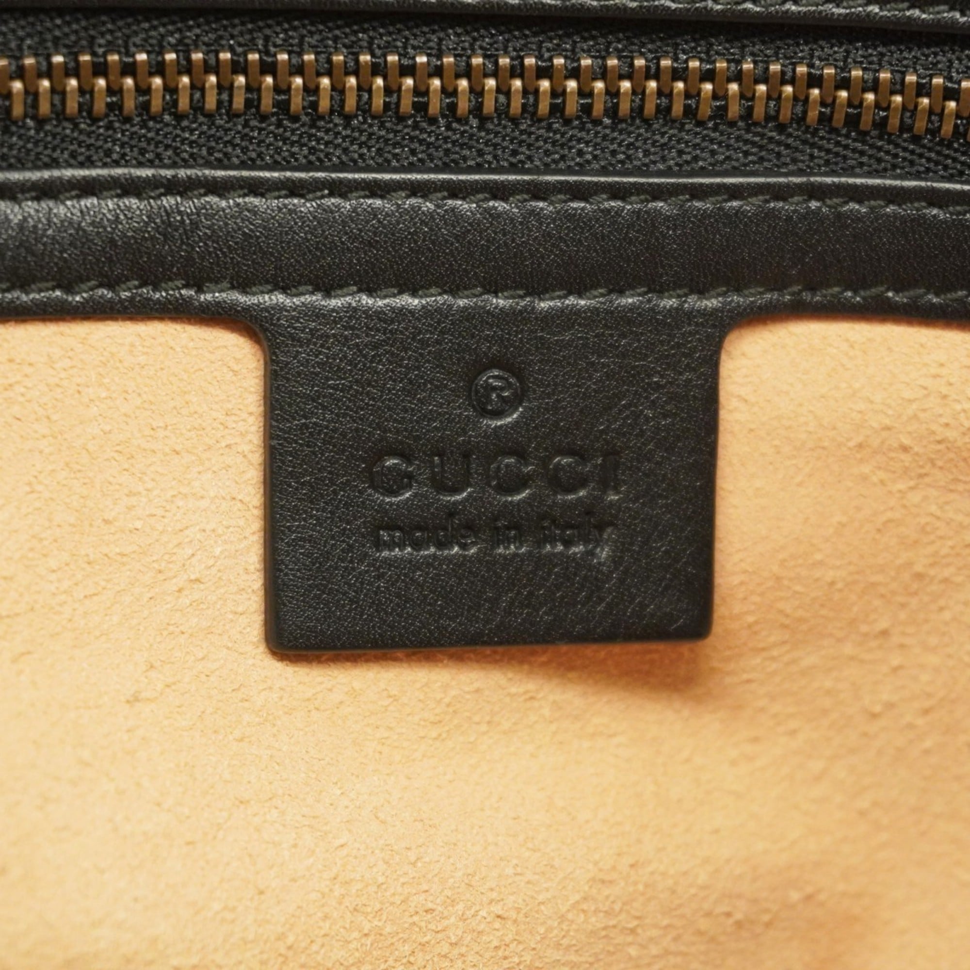 Gucci Black Leather Shoulder Bag (Pre-Owned)