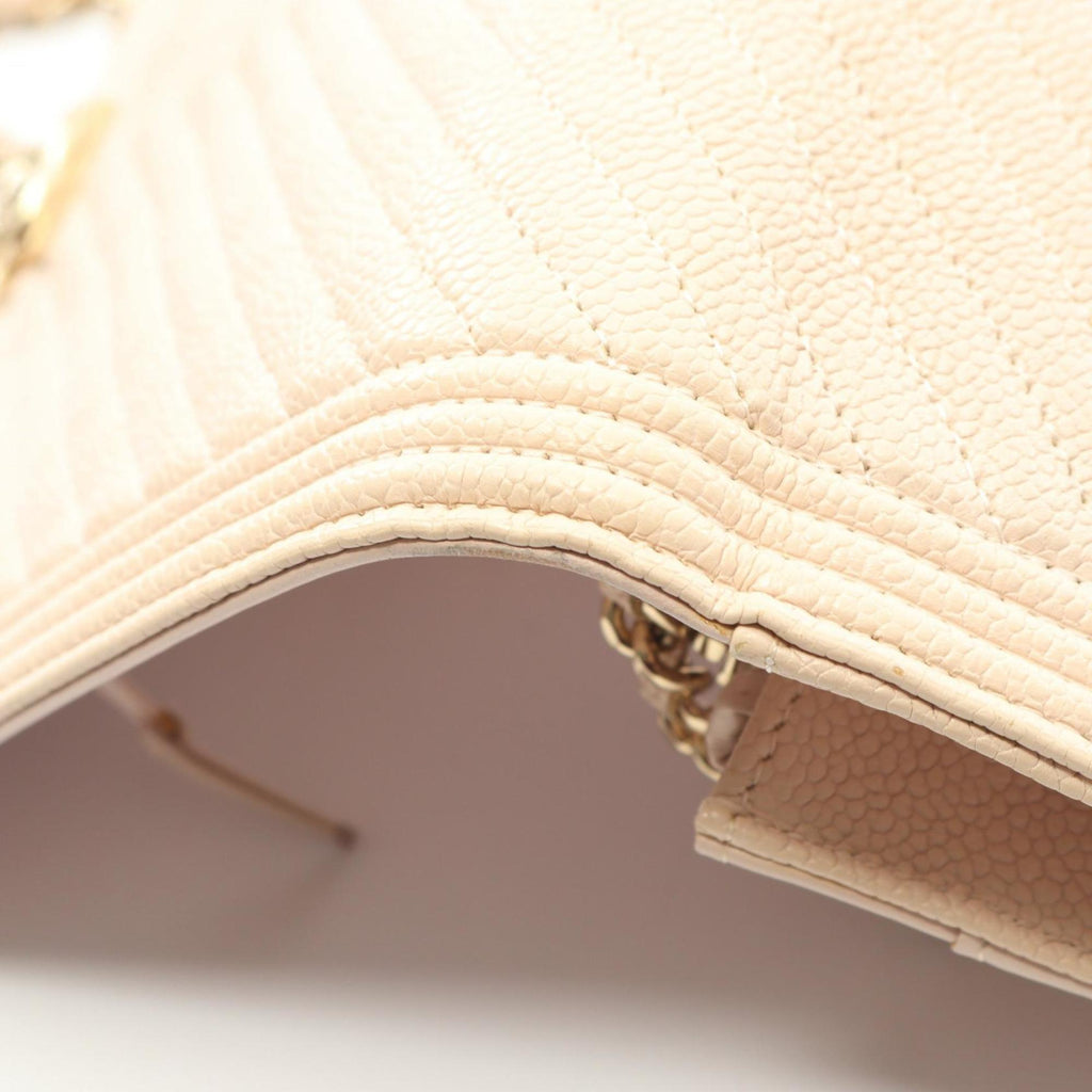 Chanel Beige Leather Shoulder Bag (Pre-Owned)