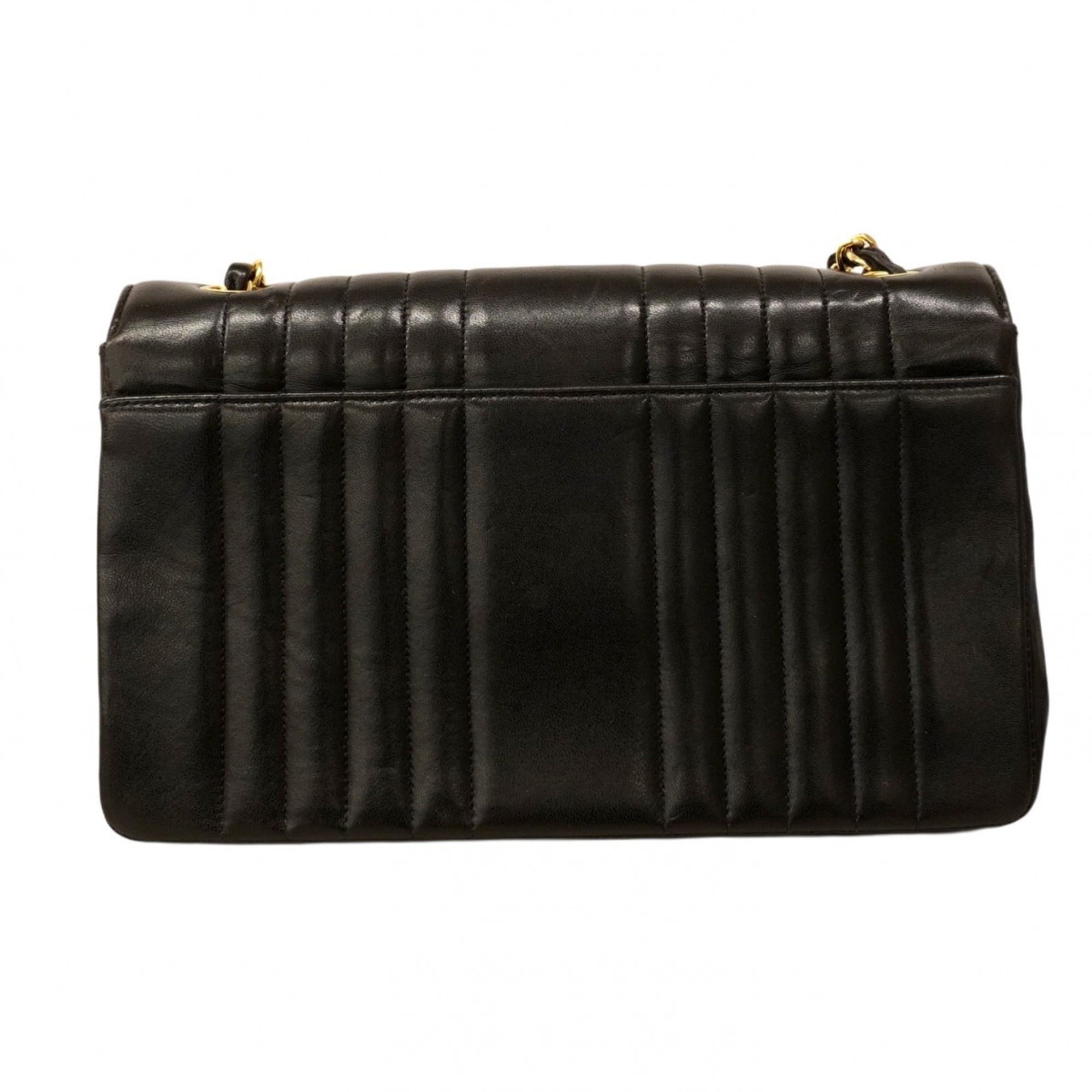 Chanel Black Leather Shoulder Bag (Pre-Owned)