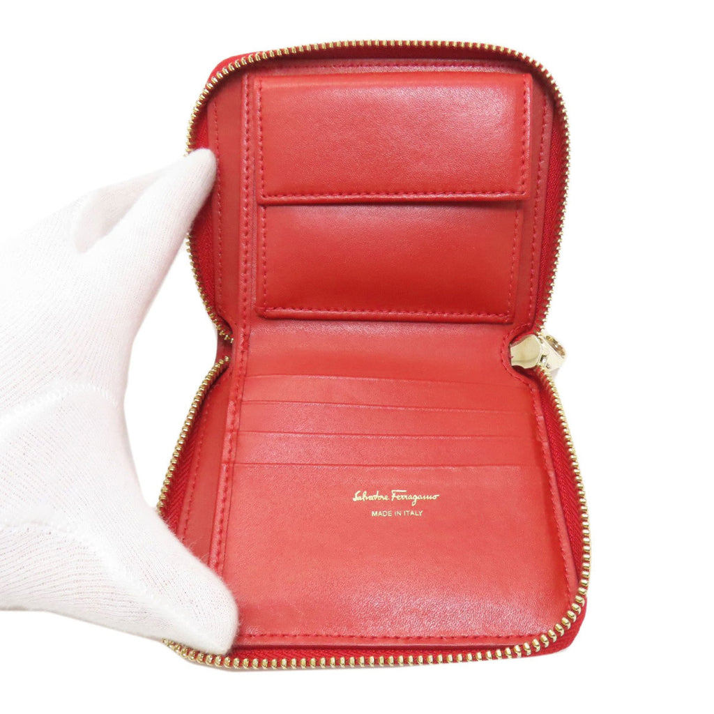 Salvatore Ferragamo Red Color Leather Wallet (Bi-Fold) (Pre-Owned)