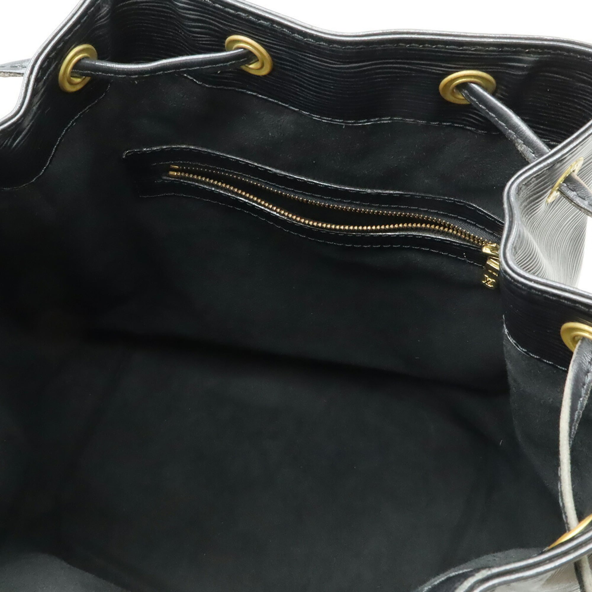 Louis Vuitton Black Noir Epi Leather Shoulder Bag (Pre-Owned)