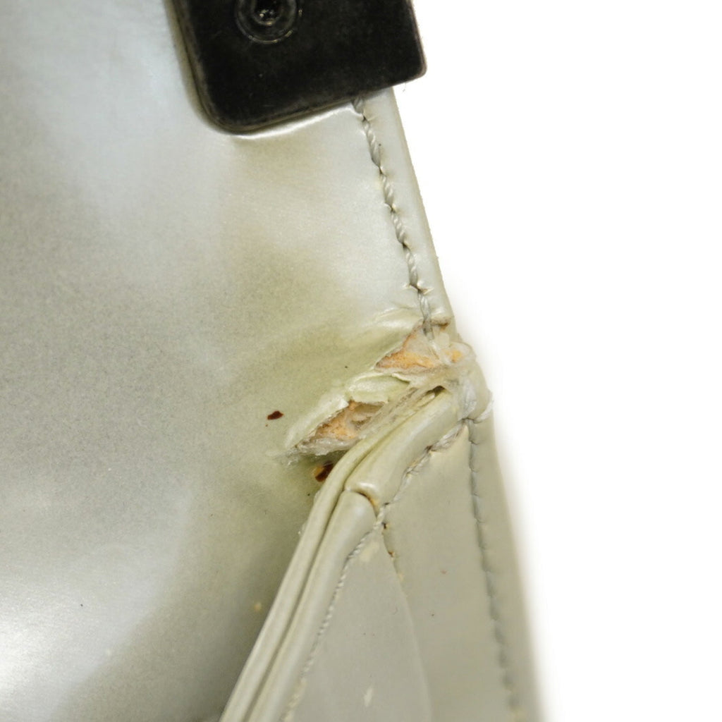 Chanel Gray Patent Leather Shoulder Bag (Pre-Owned)