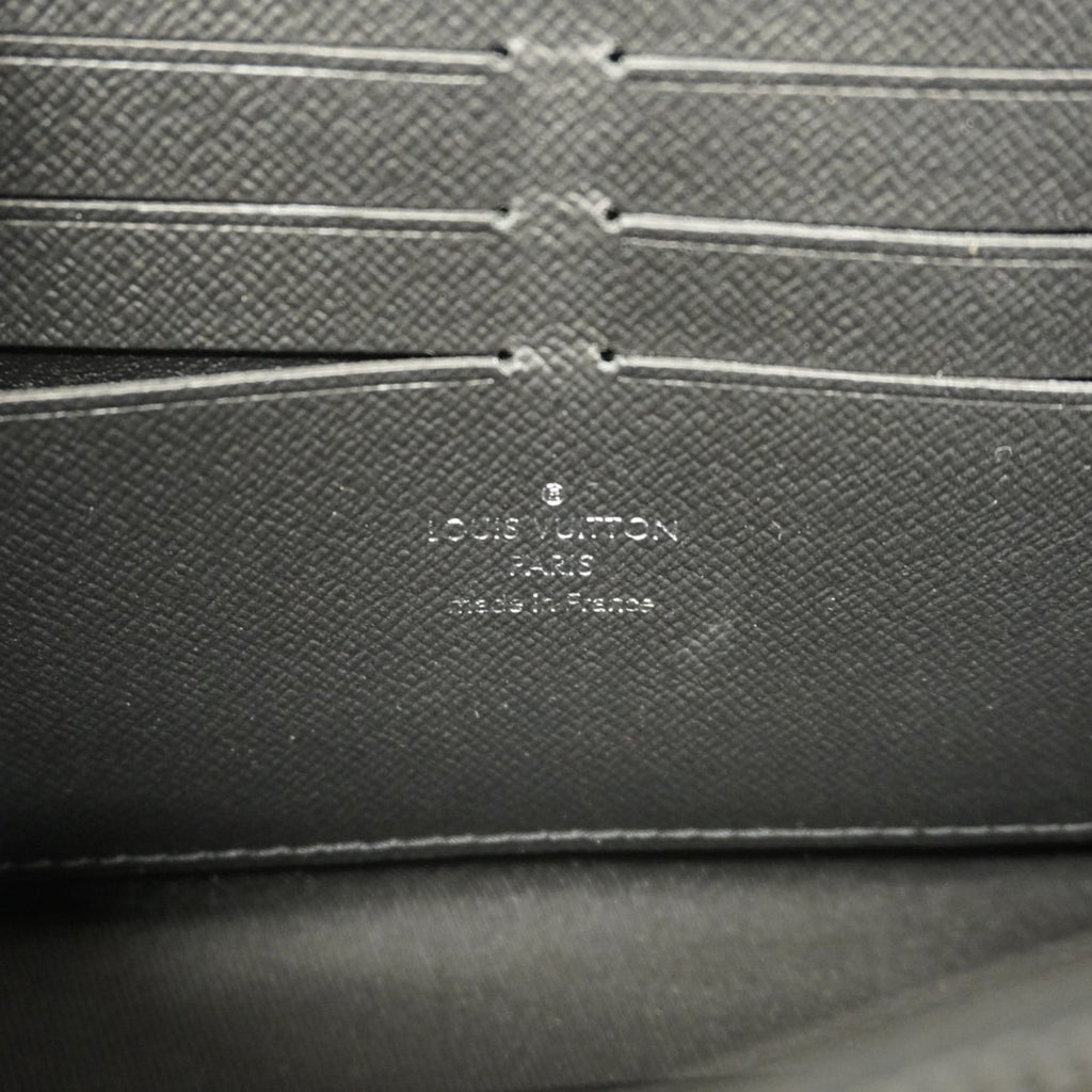 Louis Vuitton Black Shoulder Bag (Pre-Owned)