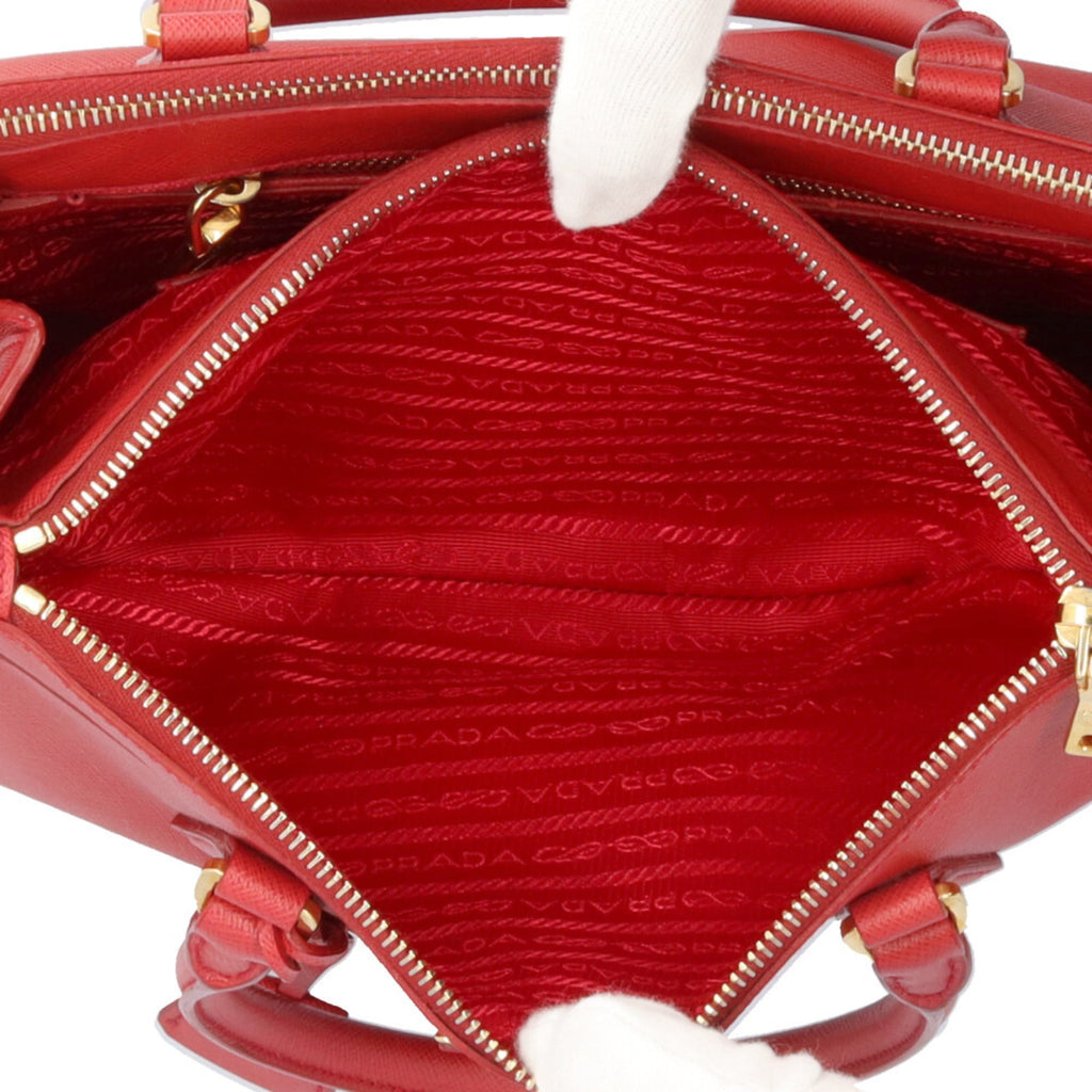 Prada Saffiano Fuoco Red Color Leather Shoulder Bag (Pre-Owned)