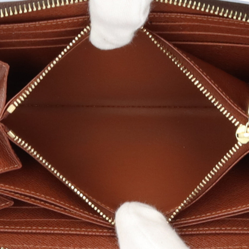 Louis Vuitton Brown Monogram Long Wallet (Bi-Fold) (Pre-Owned)