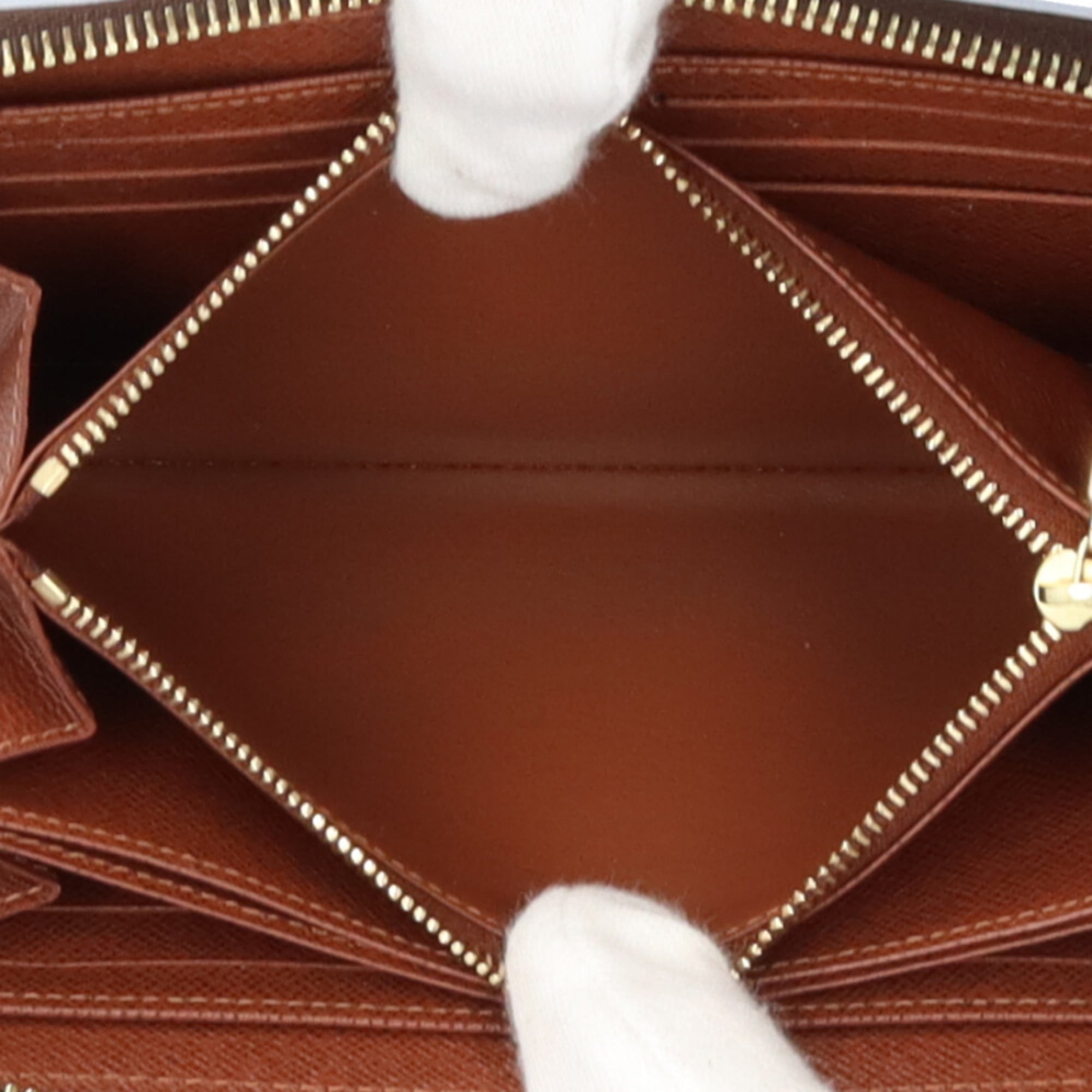 Louis Vuitton Brown Monogram Long Wallet (Bi-Fold) (Pre-Owned)