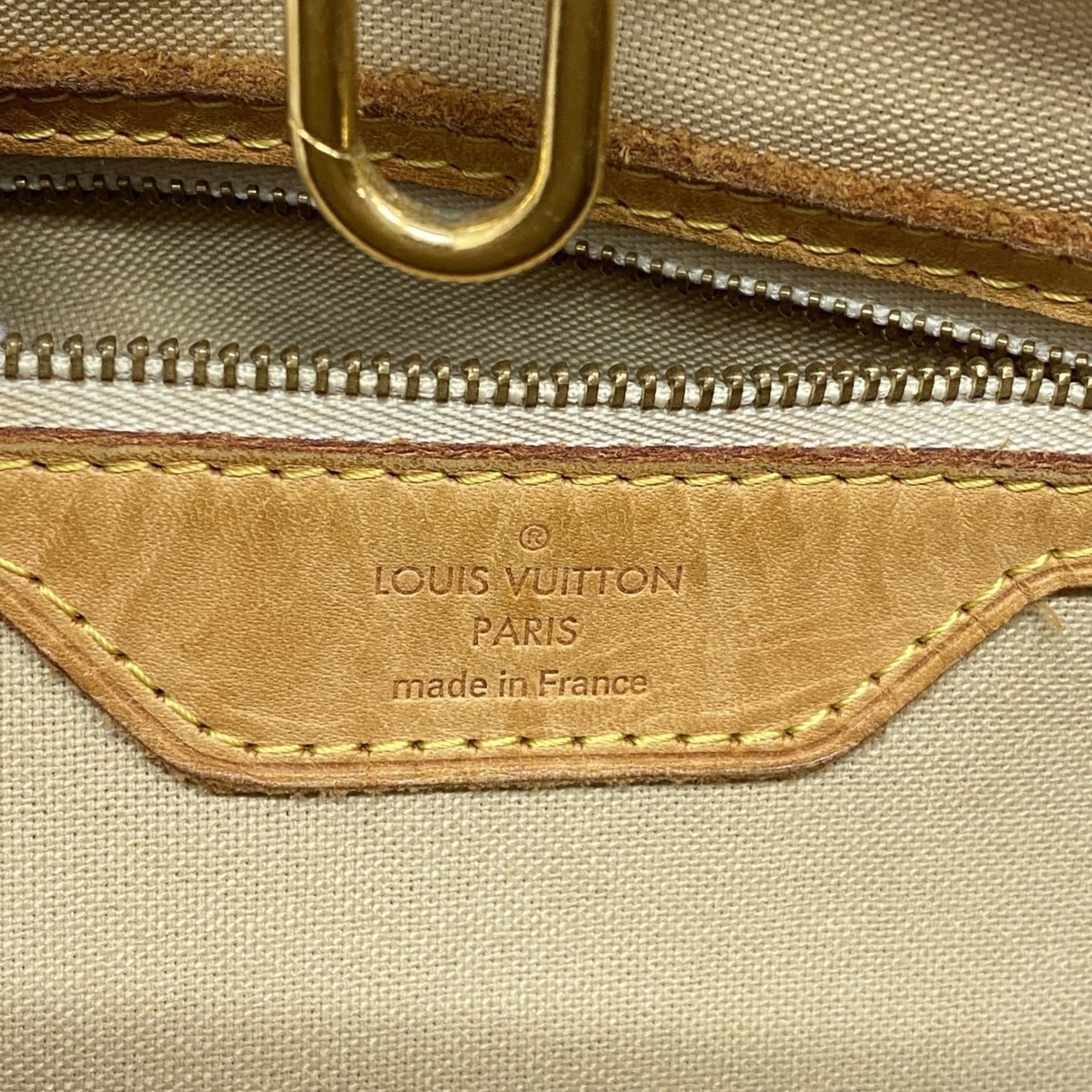 Louis Vuitton White Tote Bag (Pre-Owned)