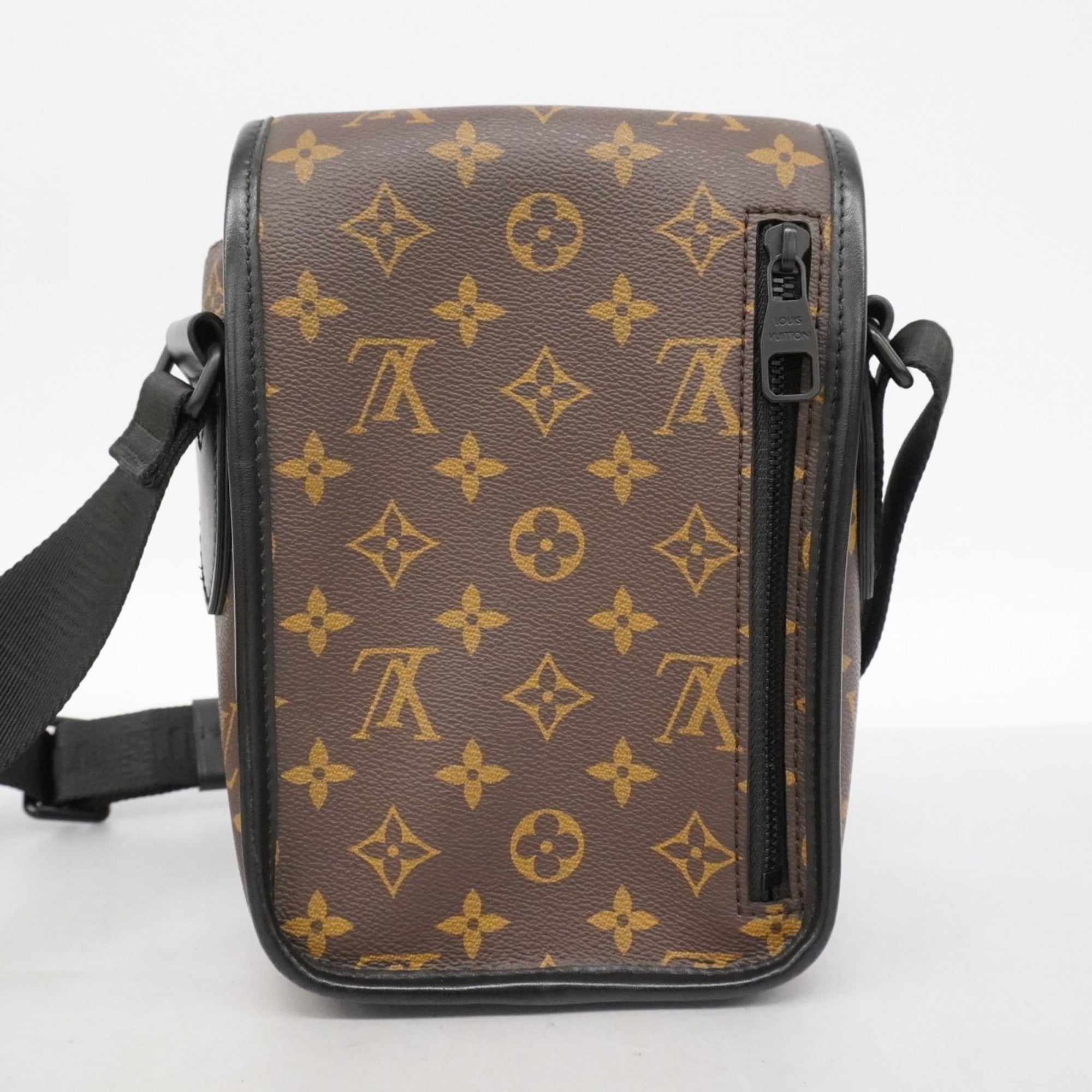 Louis Vuitton Black Brown Shoulder Bag (Pre-Owned)