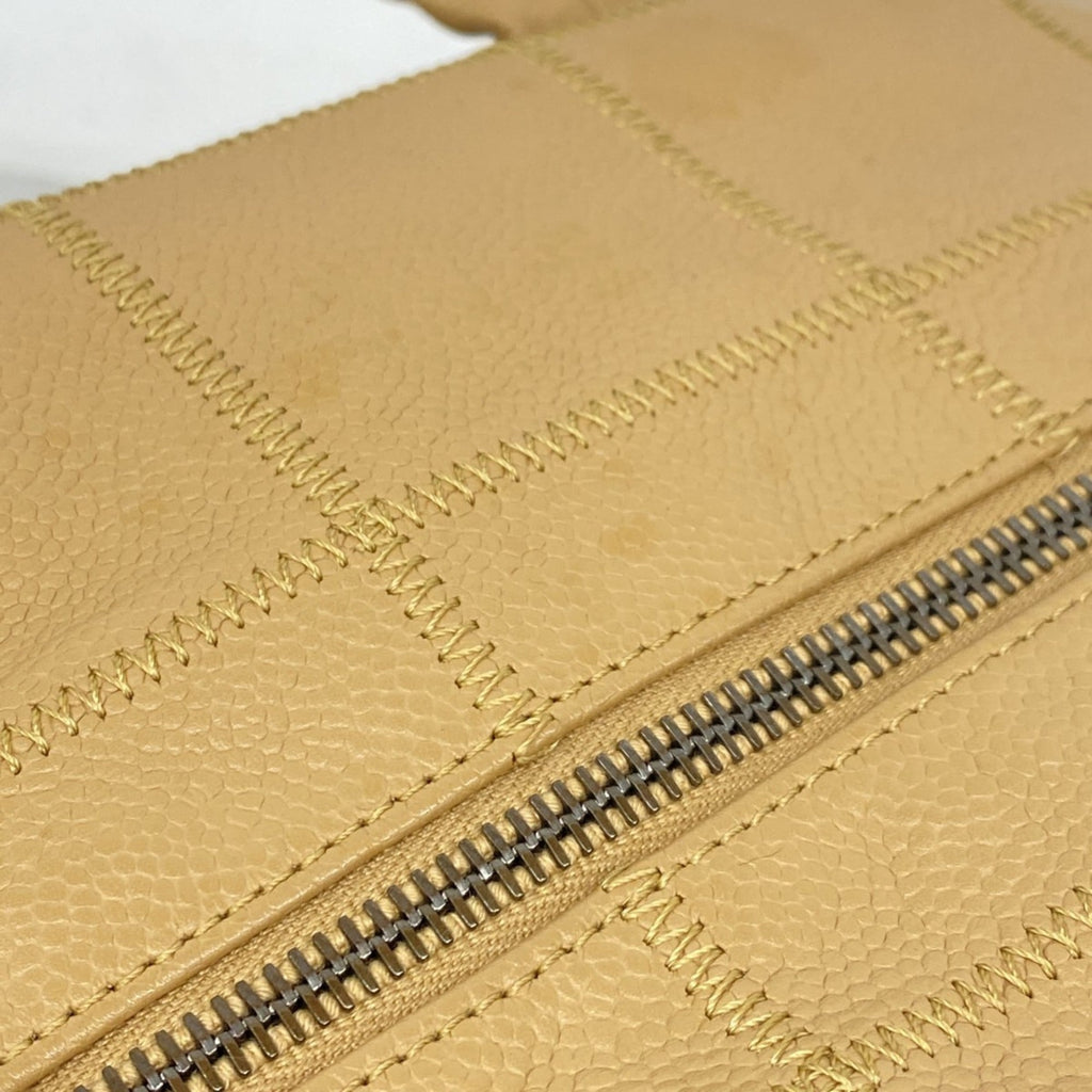 Chanel Beige Grained Calfskin Handbag (Pre-Owned)