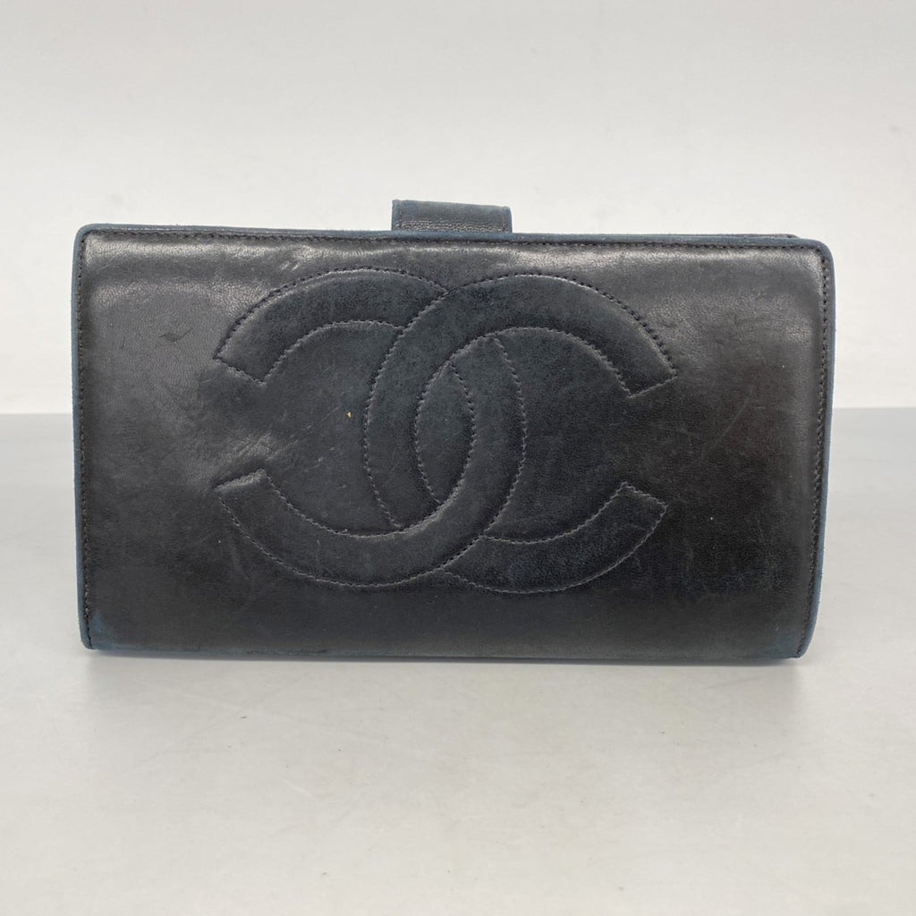 Chanel Black Leather Wallet (Bi-Fold) (Pre-Owned)