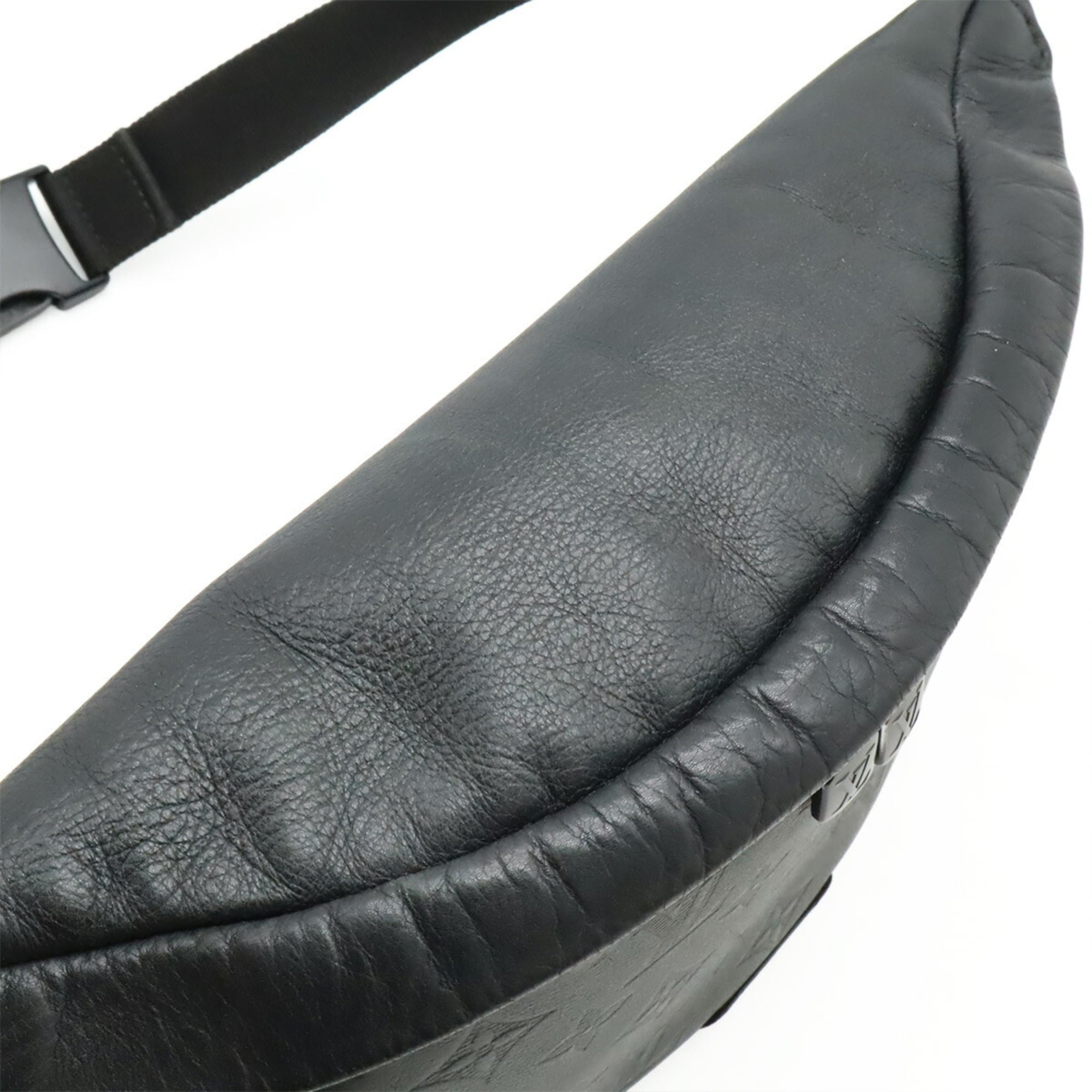 Louis Vuitton Black Noir Monogram Shadow Fanny Pack (Pre-Owned)