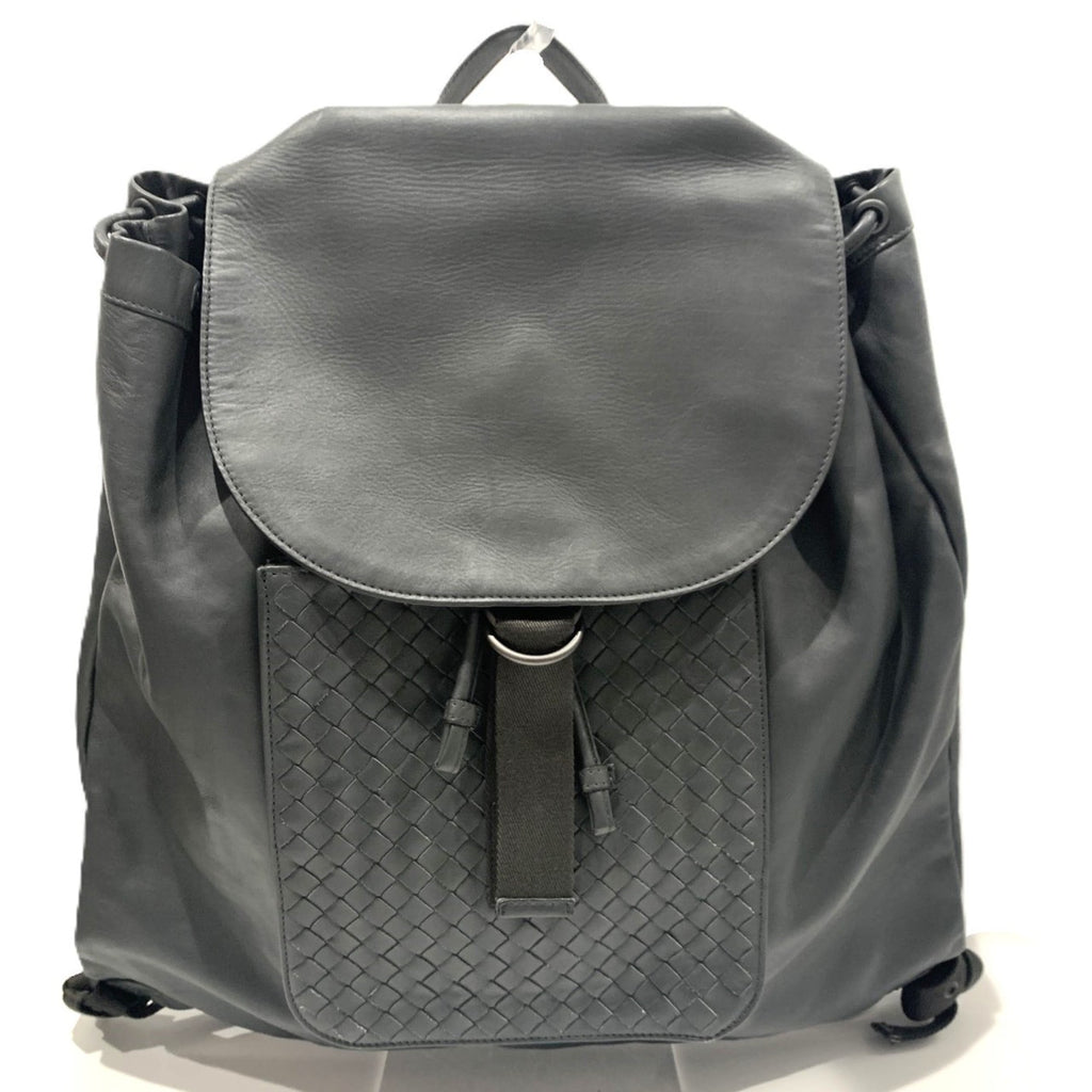 Bottega Veneta Intrecciato Gray Leather Backpack (Pre-Owned)
