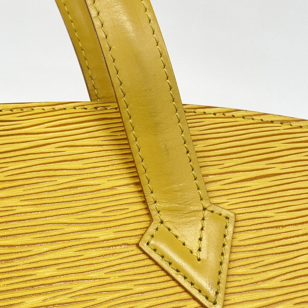 Louis Vuitton Jaune Handbag (Pre-Owned)