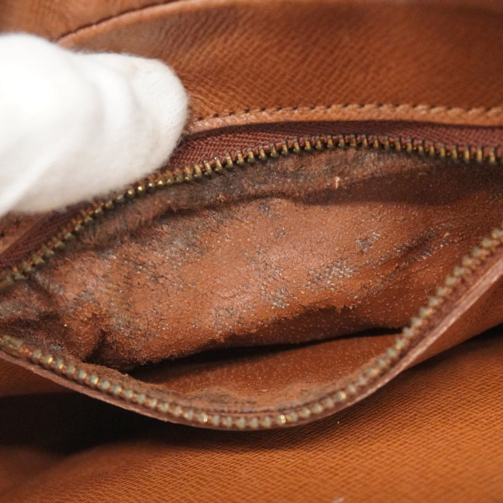 Louis Vuitton Brown Shoulder Bag (Pre-Owned)