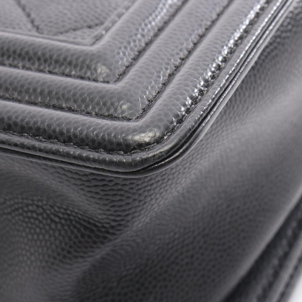Chanel Black Grained Calfskin Shoulder Bag (Pre-Owned)
