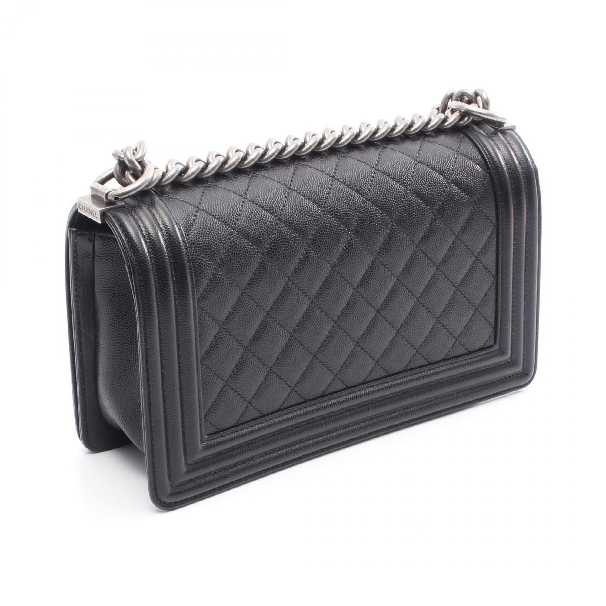 Chanel Black Grained Calfskin Shoulder Bag (Pre-Owned)