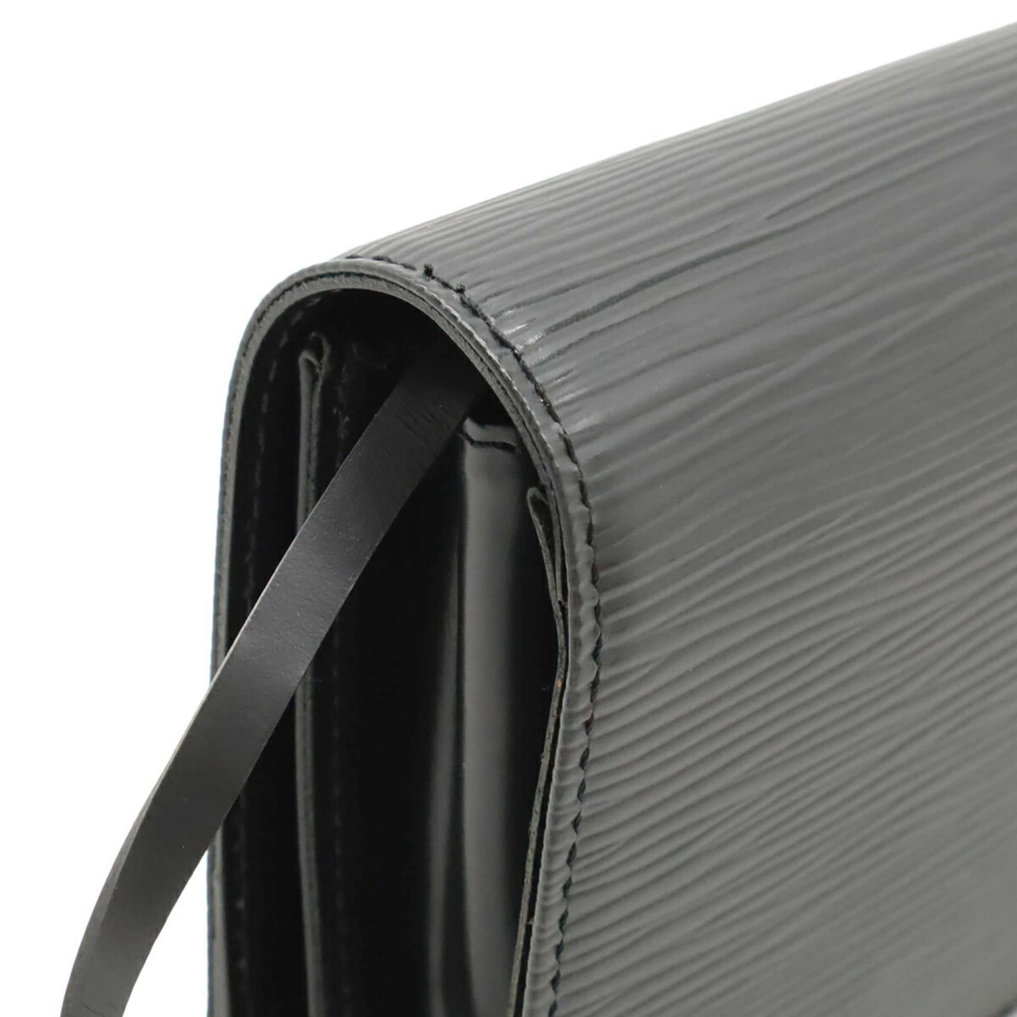 Louis Vuitton Black Noir Epi Leather Shoulder Bag (Pre-Owned)