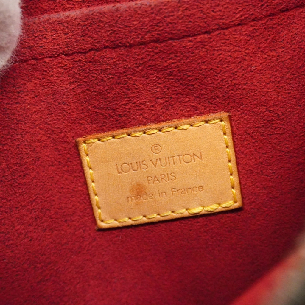 Louis Vuitton Brown Shoulder Bag (Pre-Owned)