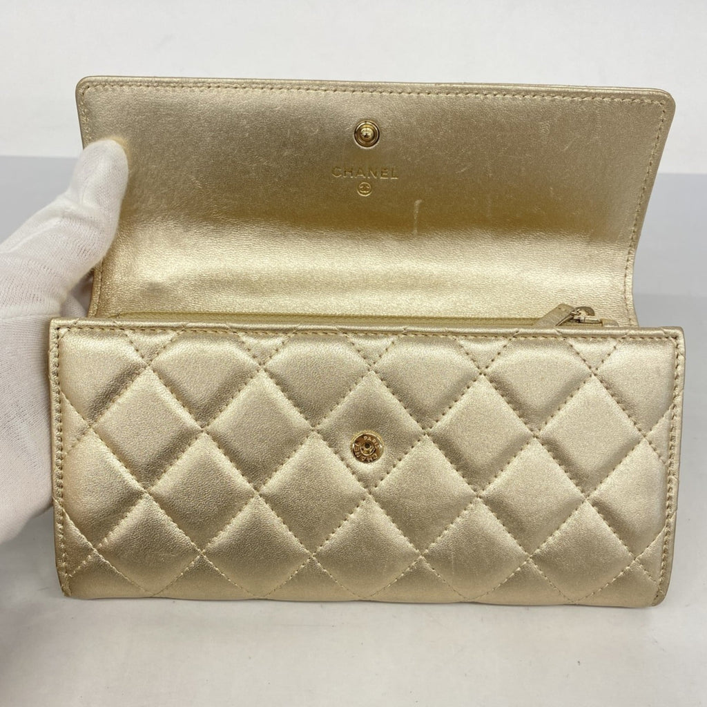 Chanel Gold Leather Long Wallet (Bi-Fold) (Pre-Owned)