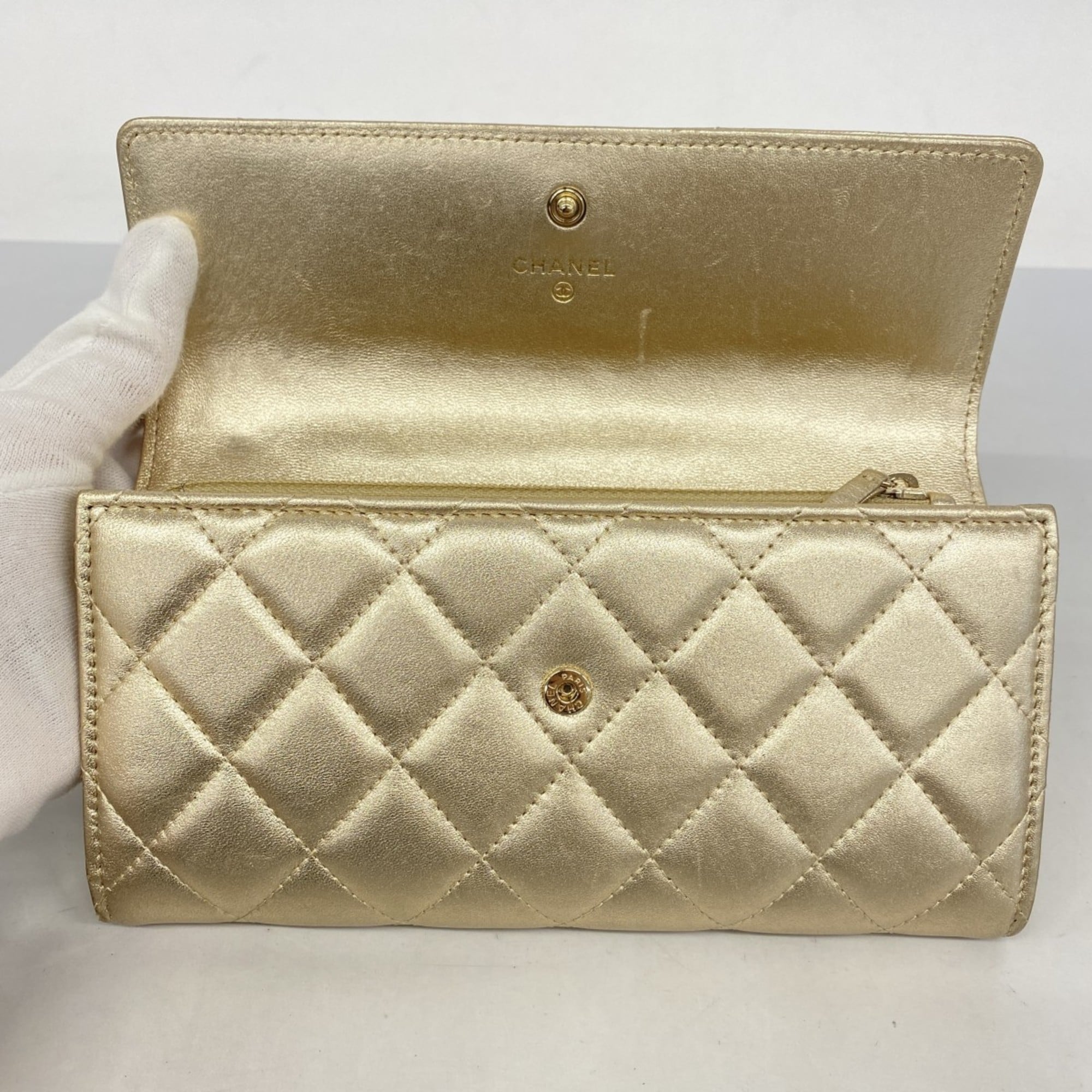Chanel Gold Leather Long Wallet (Bi-Fold) (Pre-Owned)