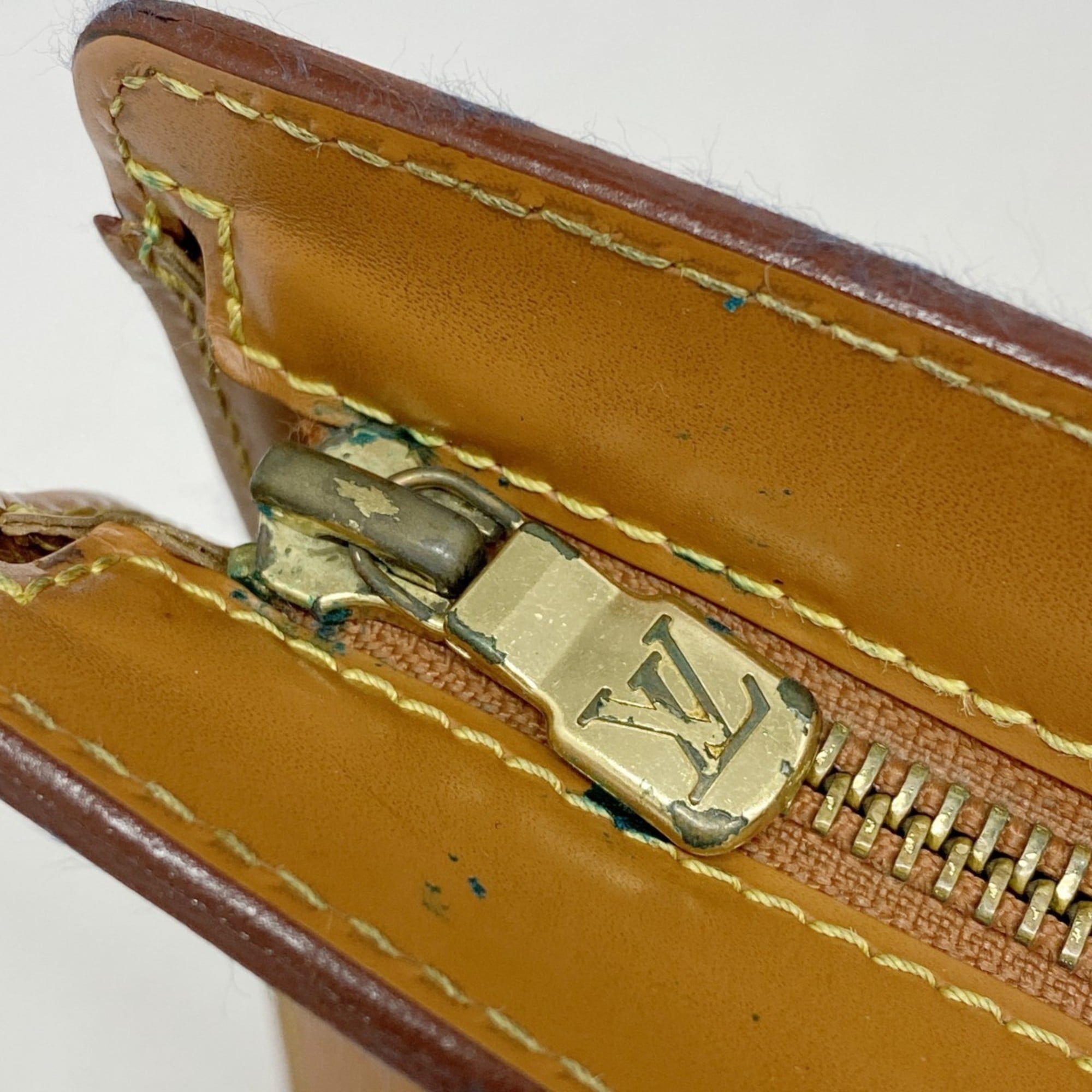 Louis Vuitton Gold Cipango Clutch Bag (Pre-Owned)