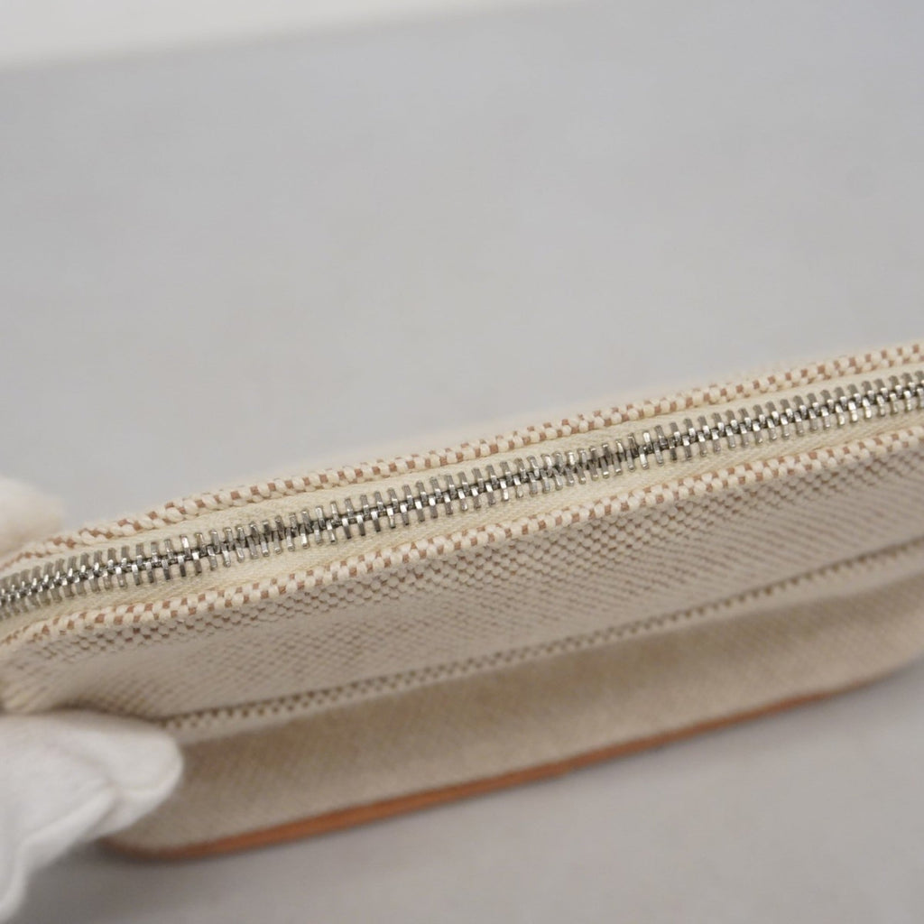 Hermes Ivory Toile H Pouch (Pre-Owned)