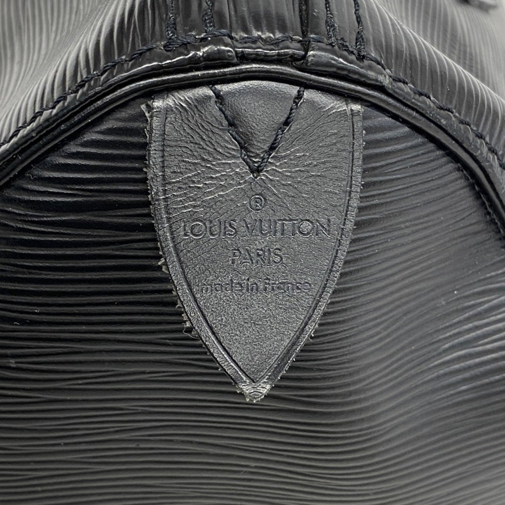 Louis Vuitton Noir Handbag (Pre-Owned)