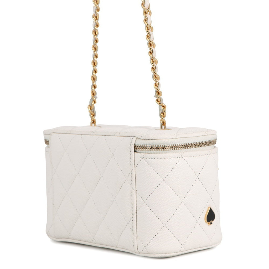 Chanel Matelasse White Grained Calfskin Shoulder Bag (Pre-Owned)