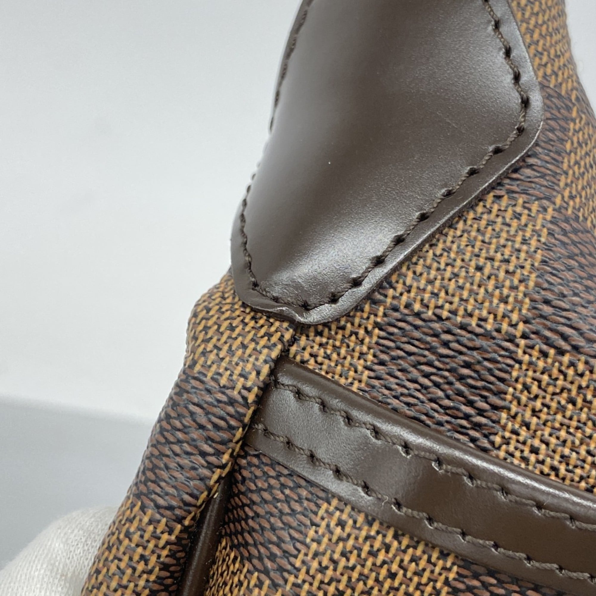 Louis Vuitton Ebene Shoulder Bag (Pre-Owned)