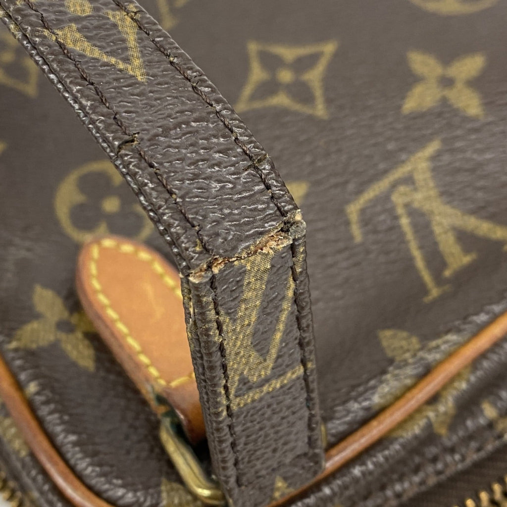 Louis Vuitton Brown Shoulder Bag (Pre-Owned)