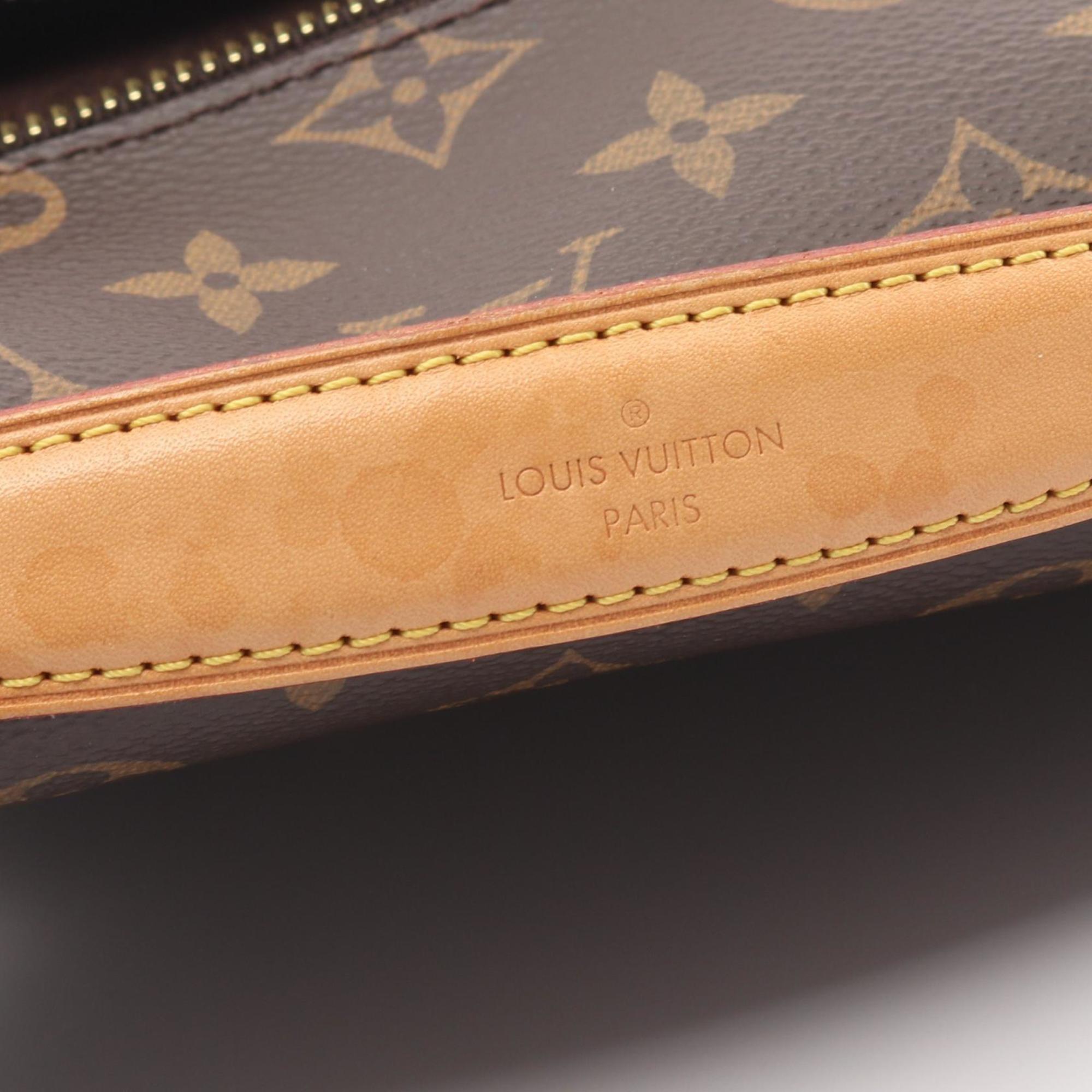 Louis Vuitton Brown Monogram Monogram Leather Handbag Pochette (Pre-Owned)