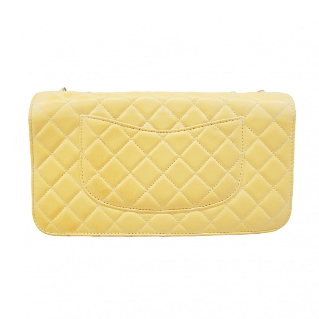 Chanel Ivory Leather Shoulder Bag (Pre-Owned)