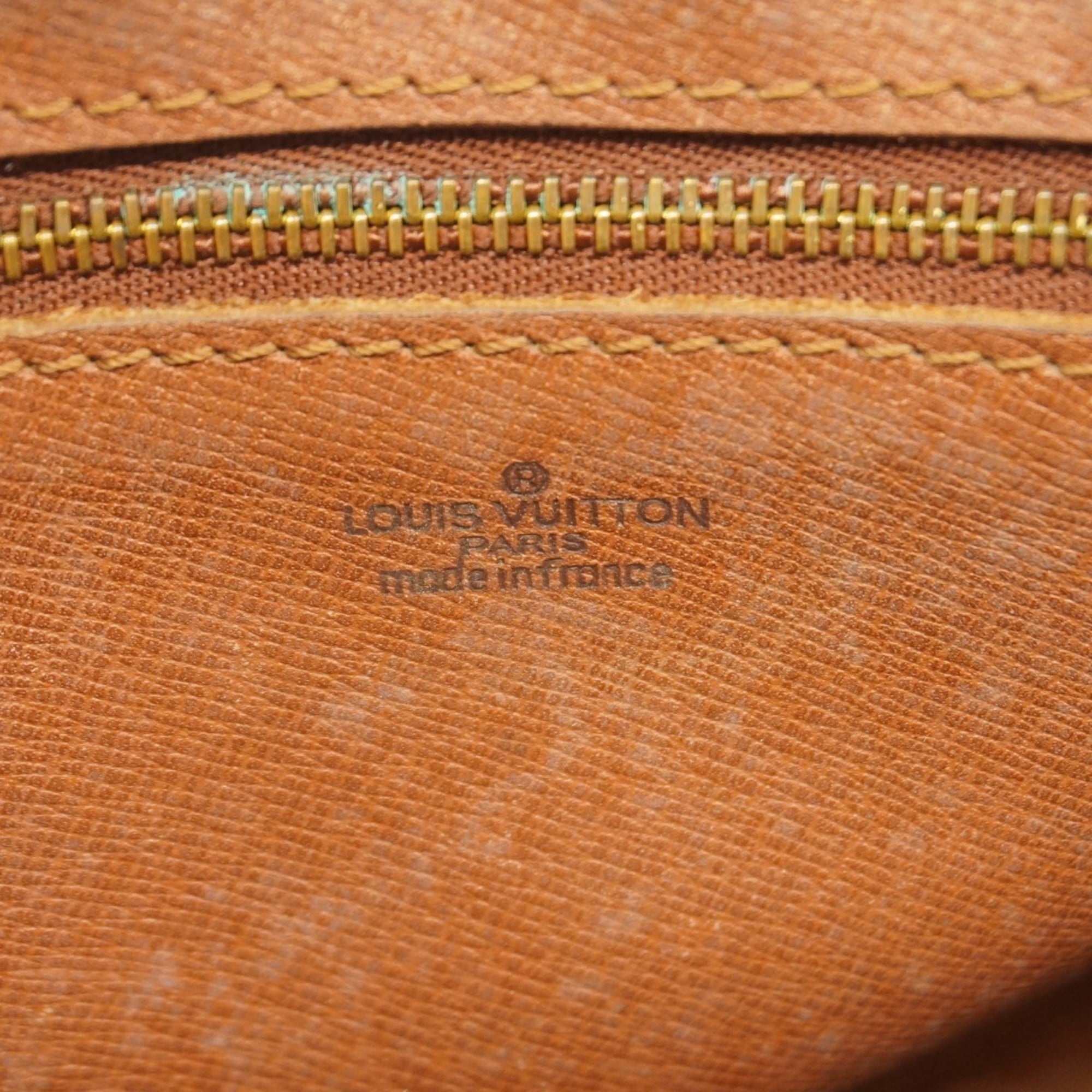 Louis Vuitton Brown Shoulder Bag (Pre-Owned)