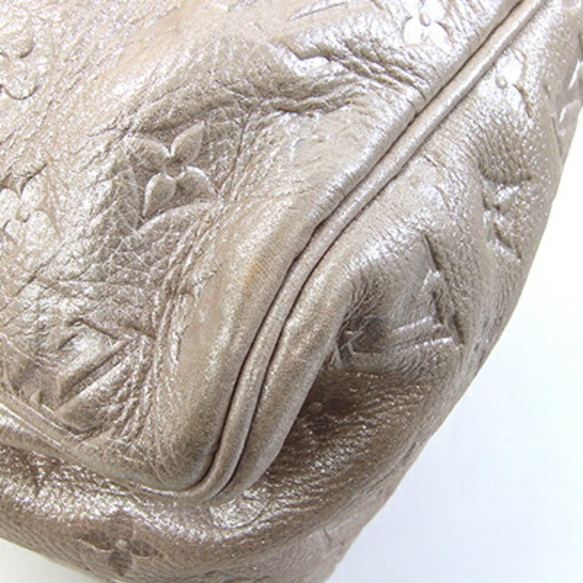 Louis Vuitton Peche Leather Handbag (Pre-Owned)
