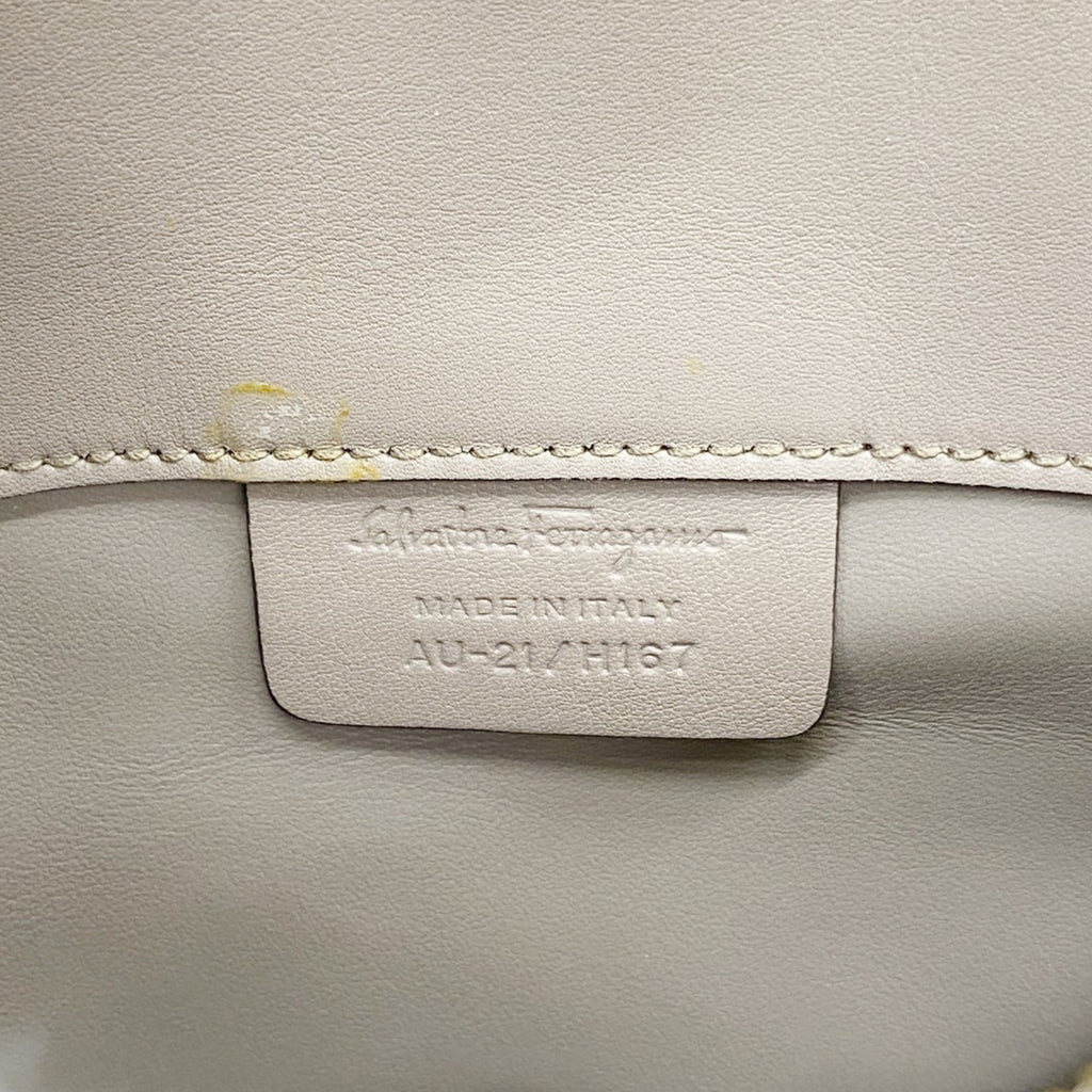 Salvatore Ferragamo Pink Beige Leather Handbag (Pre-Owned)