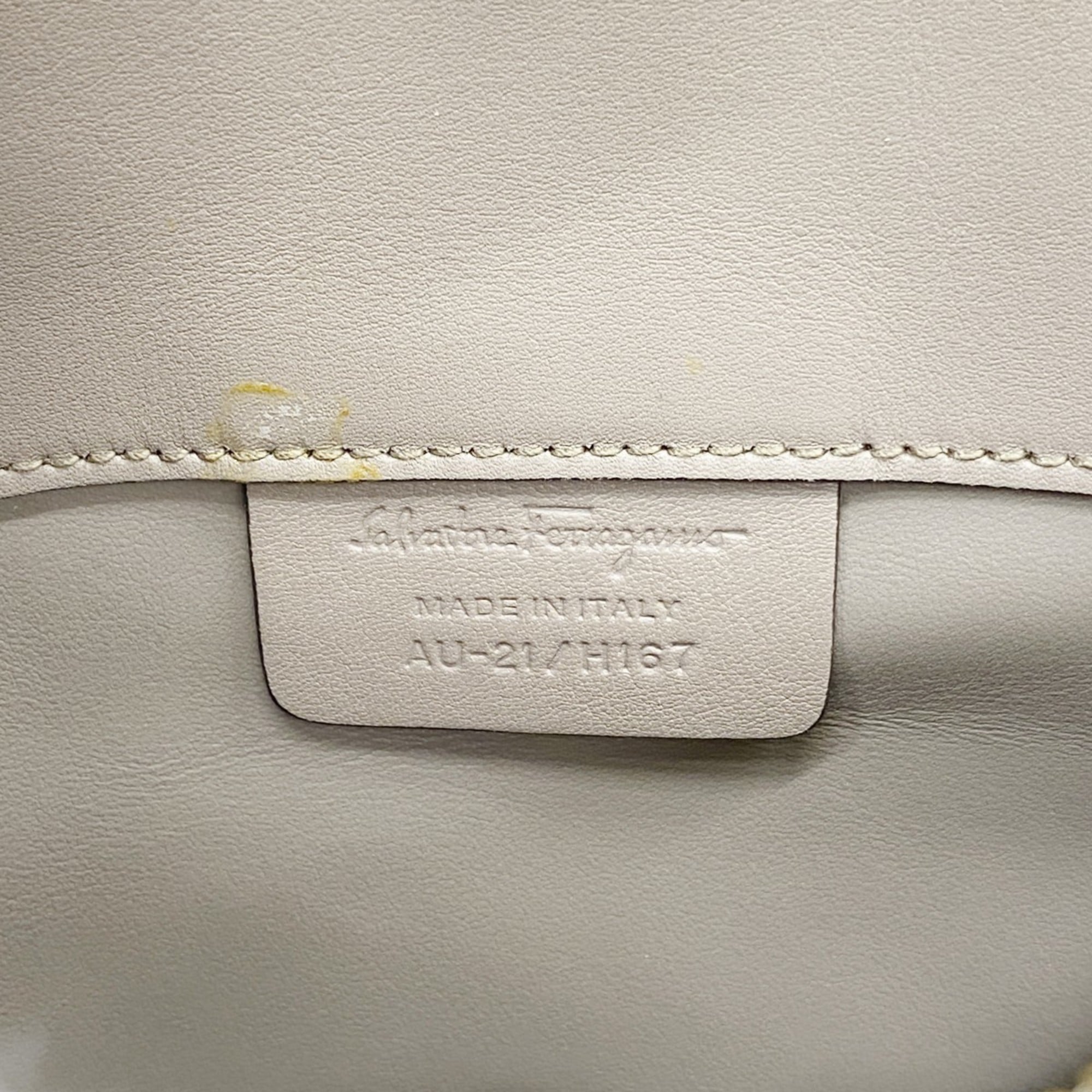 Salvatore Ferragamo Pink Beige Leather Handbag (Pre-Owned)