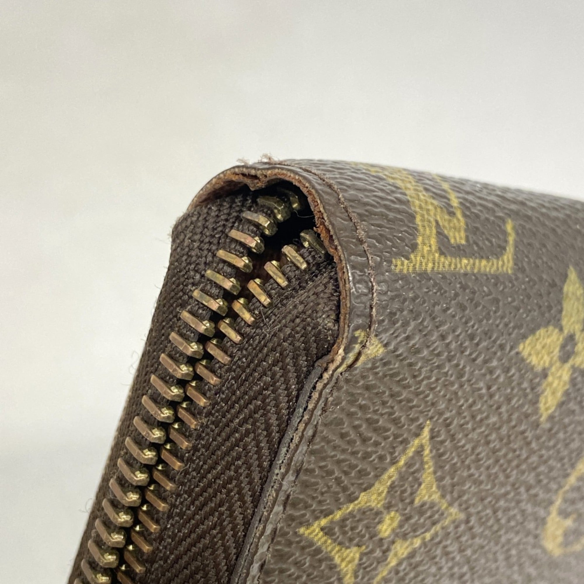 Louis Vuitton Brown Long Wallet (Bi-Fold) (Pre-Owned)